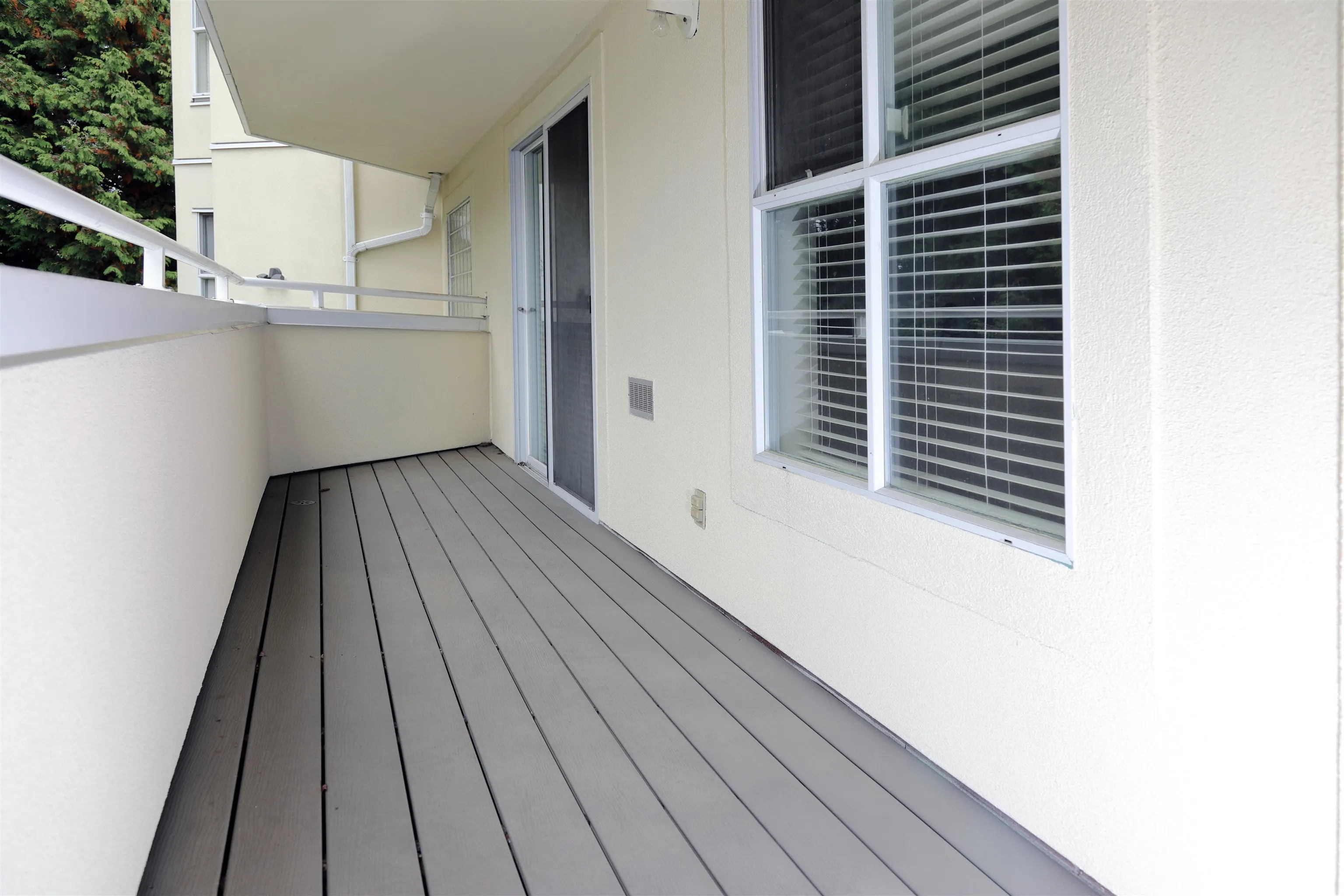 12633 72 Avenue #206