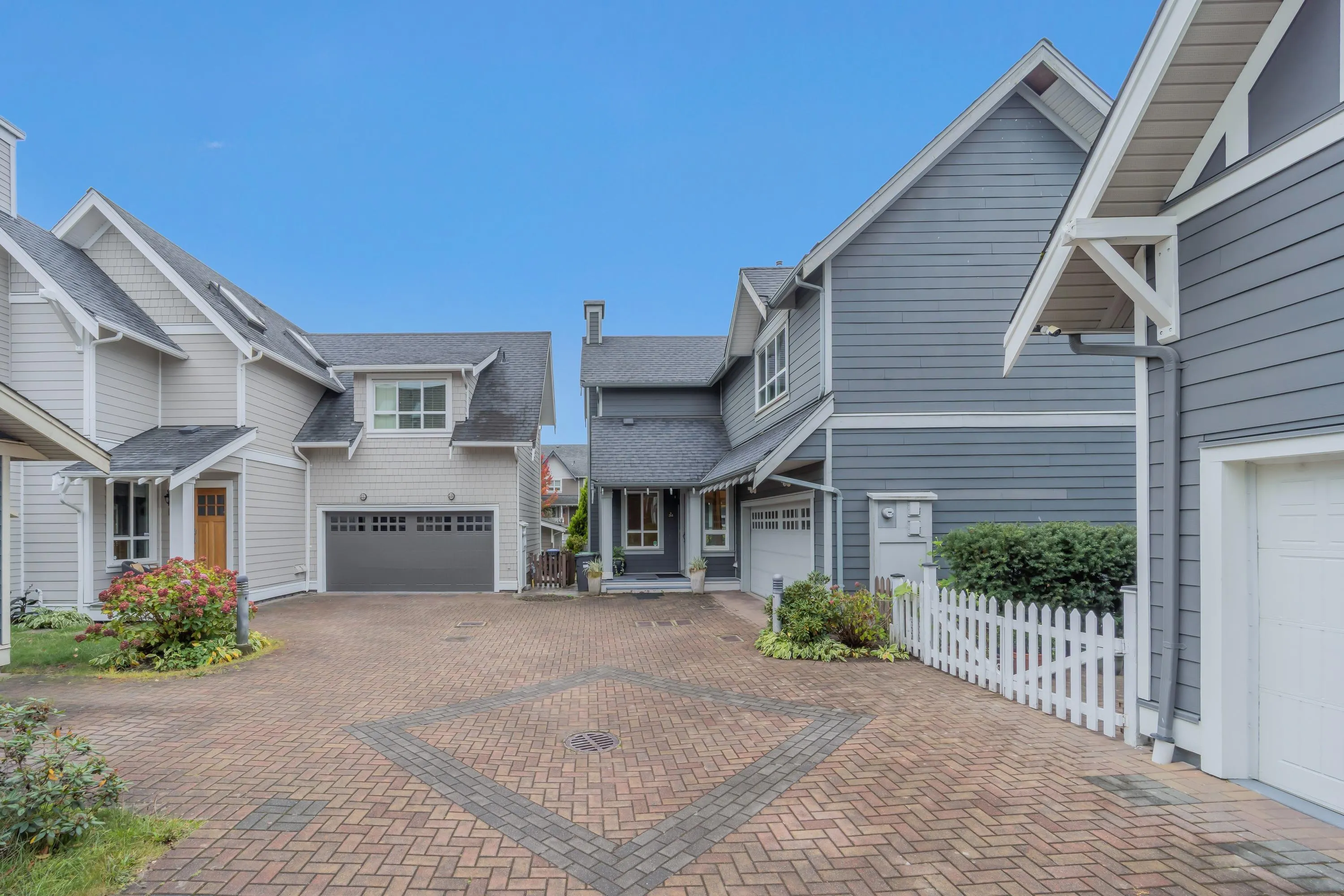 264 Holly Avenue