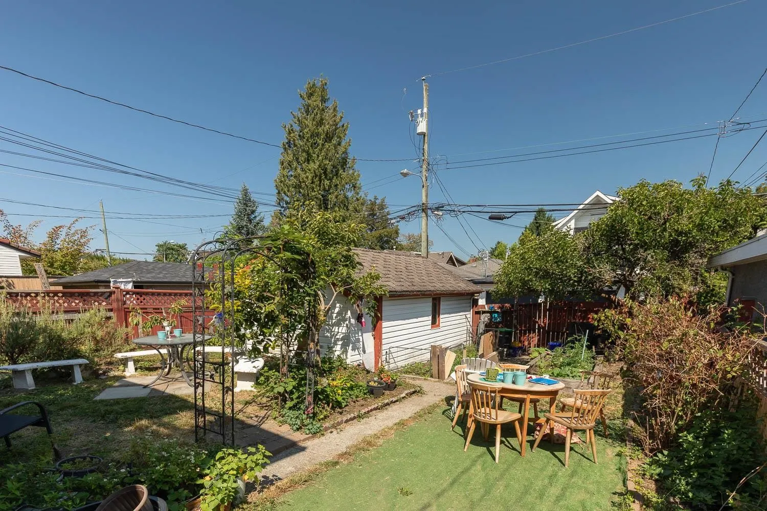 309 E Woodstock Avenue
