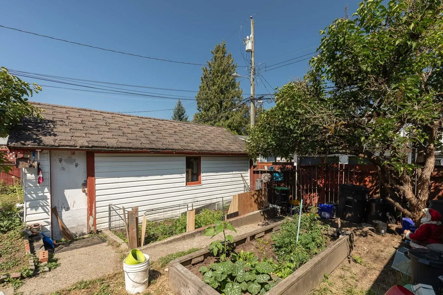 309 E Woodstock Avenue