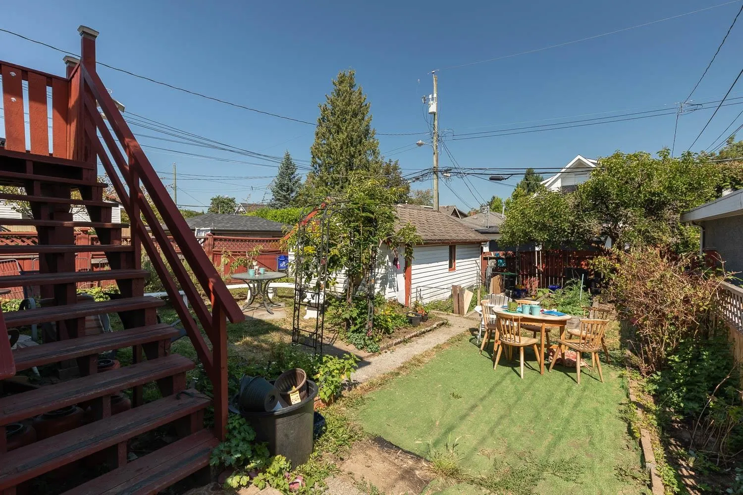 309 E Woodstock Avenue