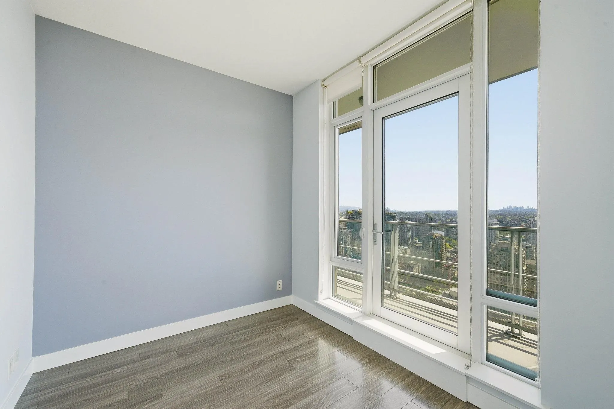 1283 Howe Street #3605