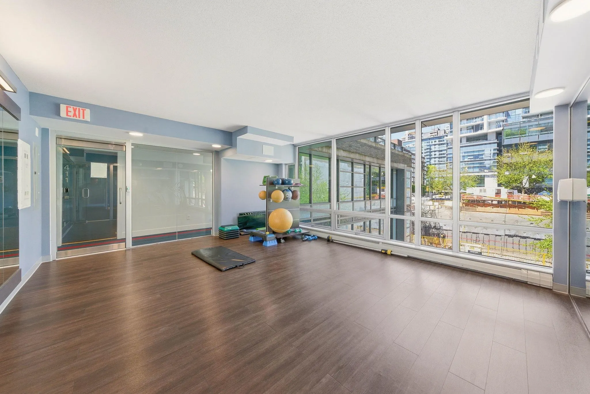 1283 Howe Street #3605