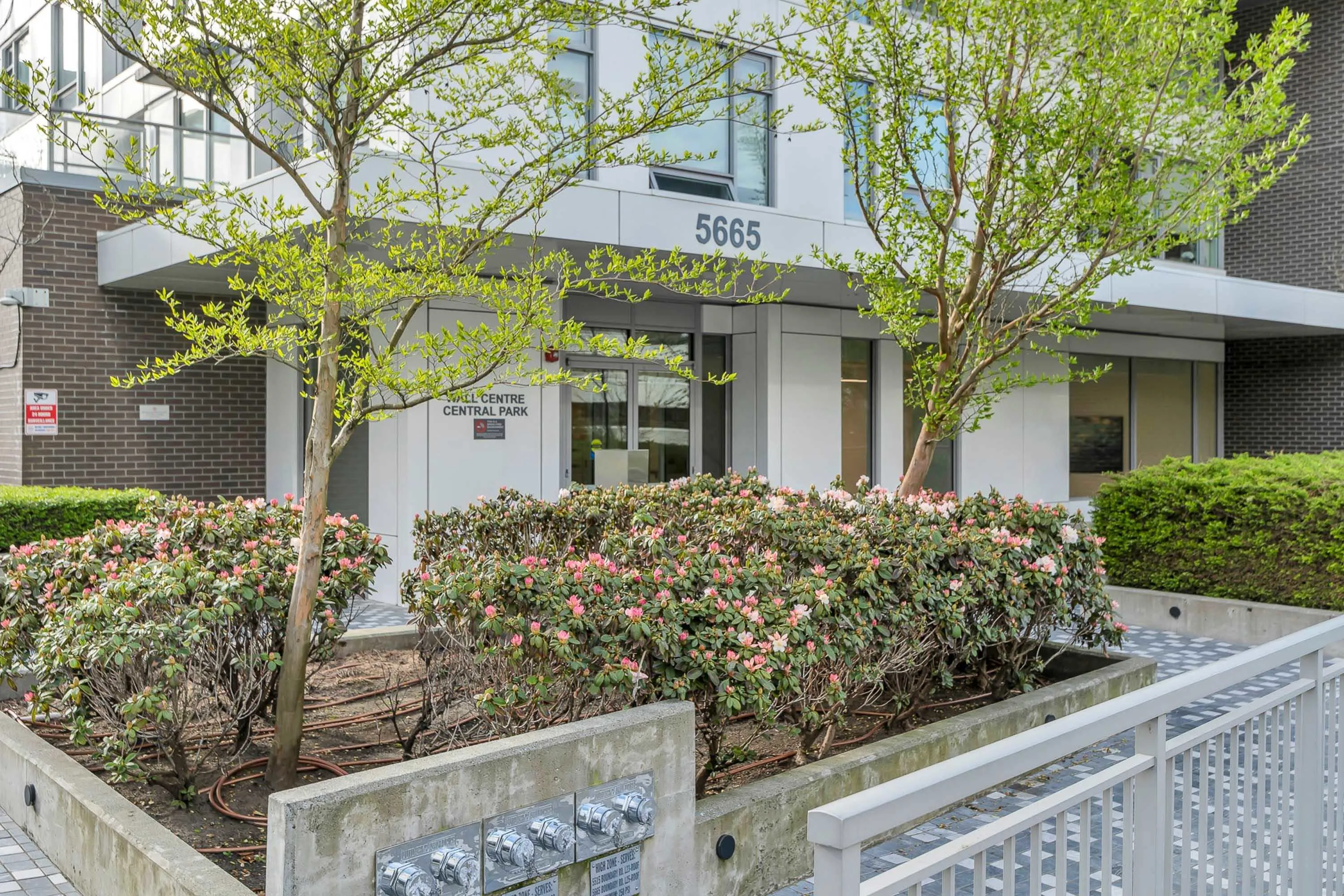 5665 Boundary Road #3305