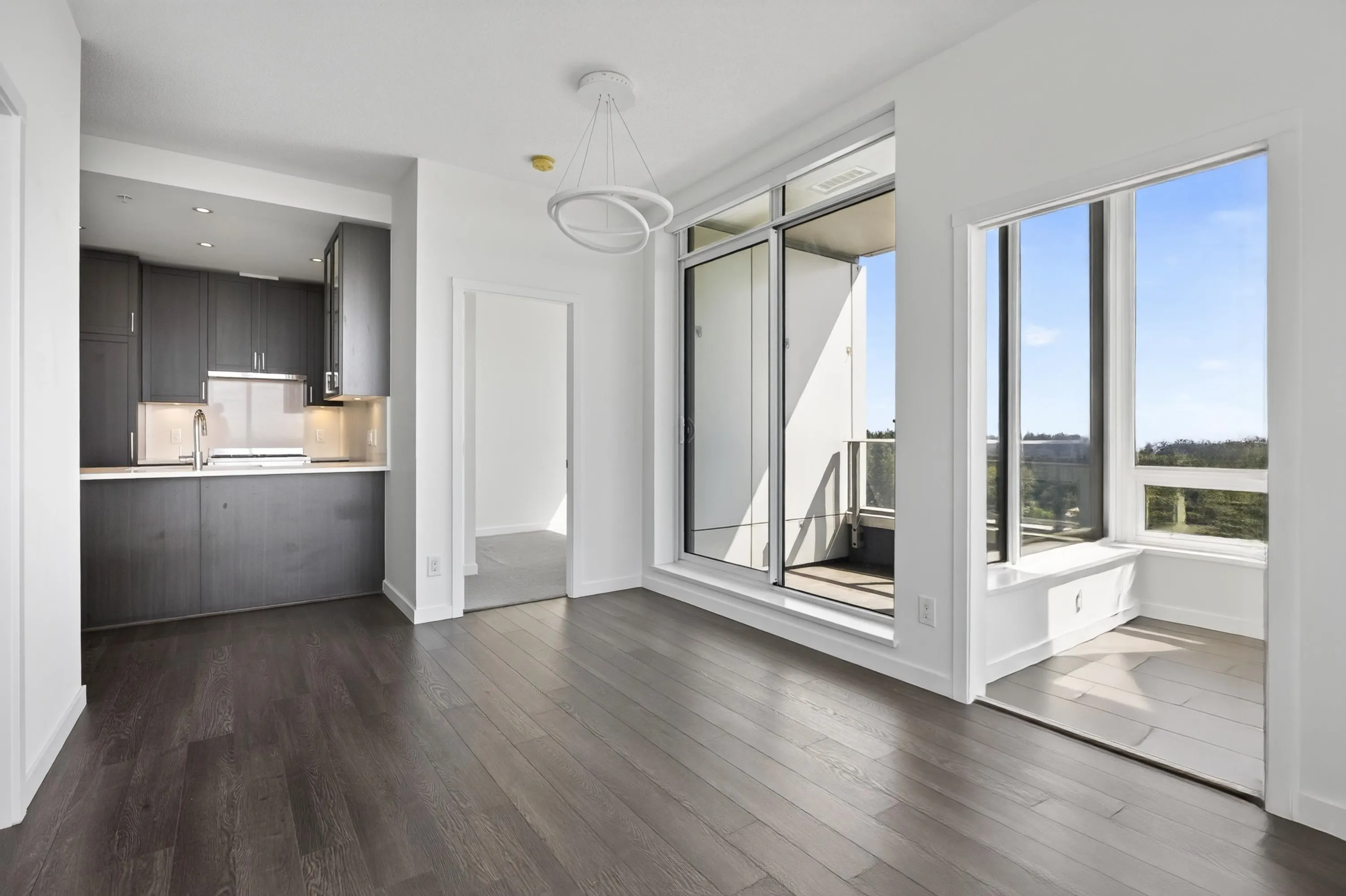 5665 Boundary Road #3305