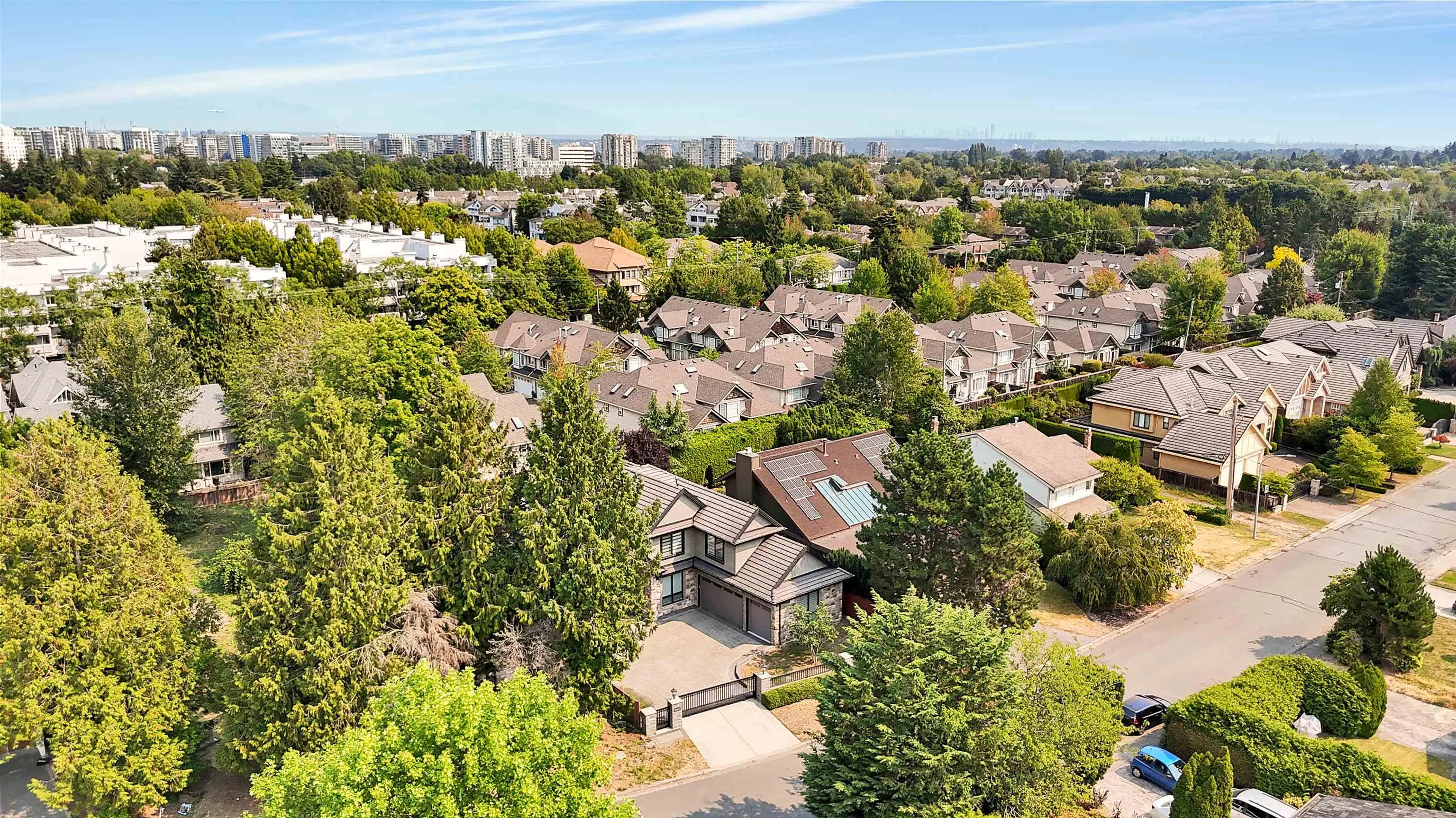7691 Sunnymede Crescent