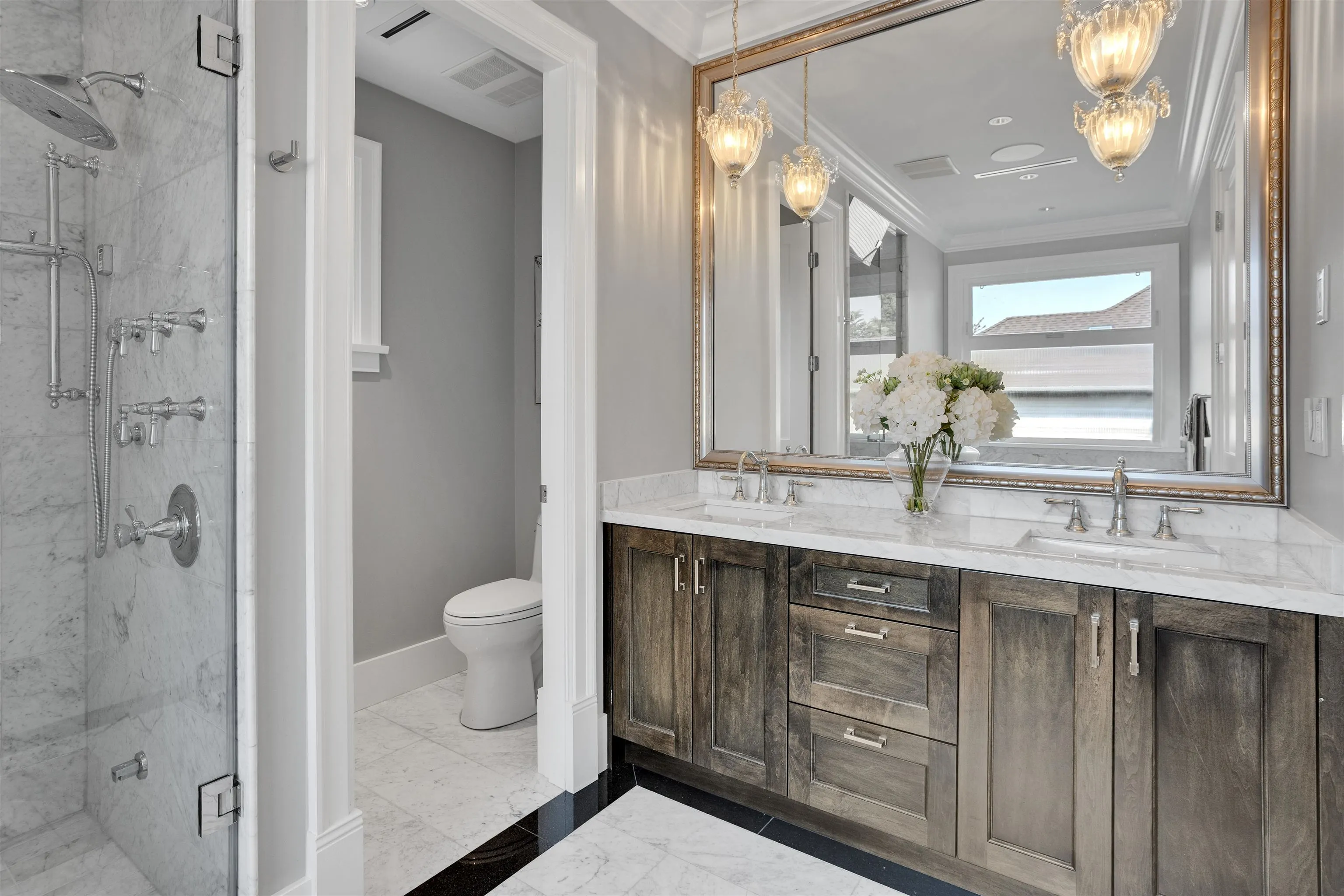 7691 Sunnymede Crescent