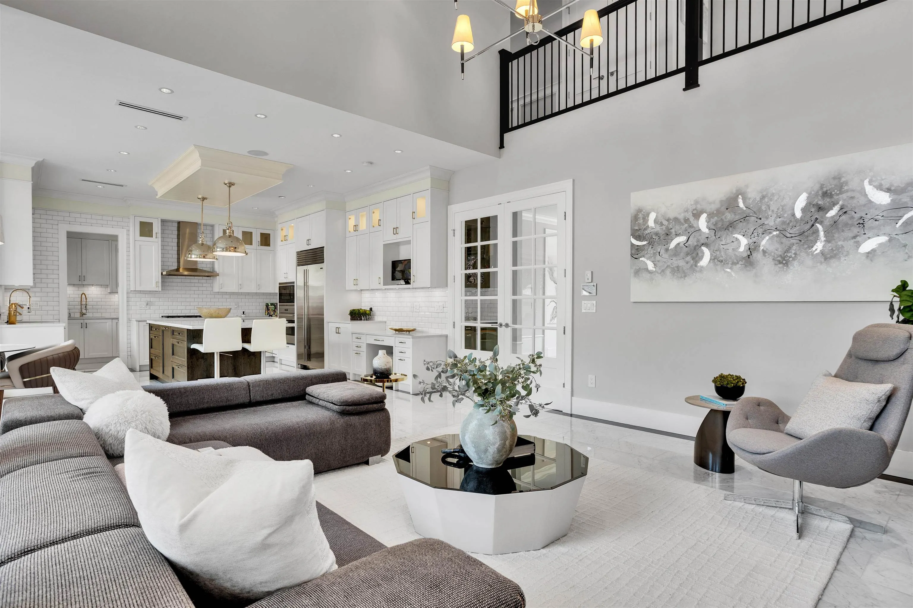 7691 Sunnymede Crescent