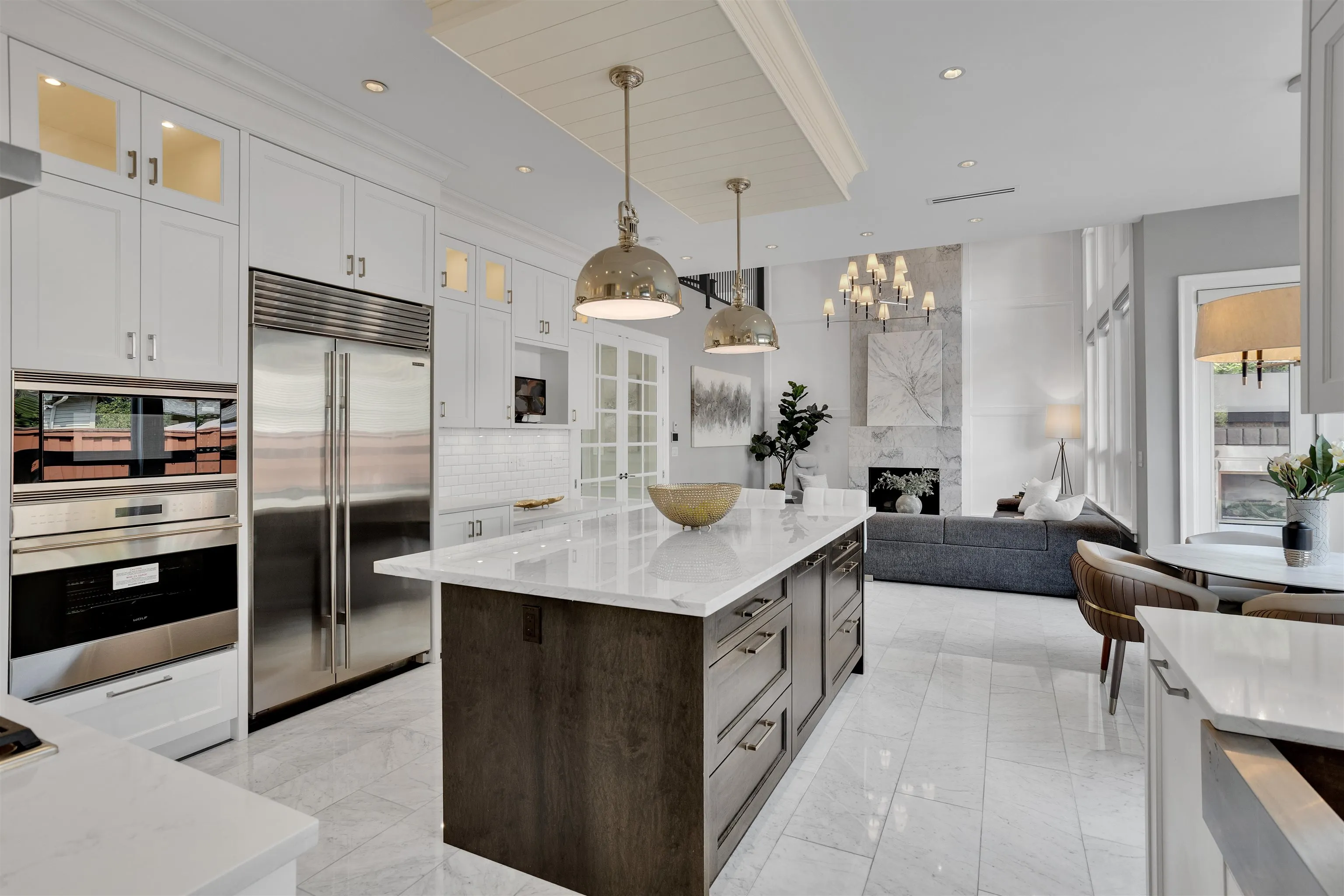7691 Sunnymede Crescent