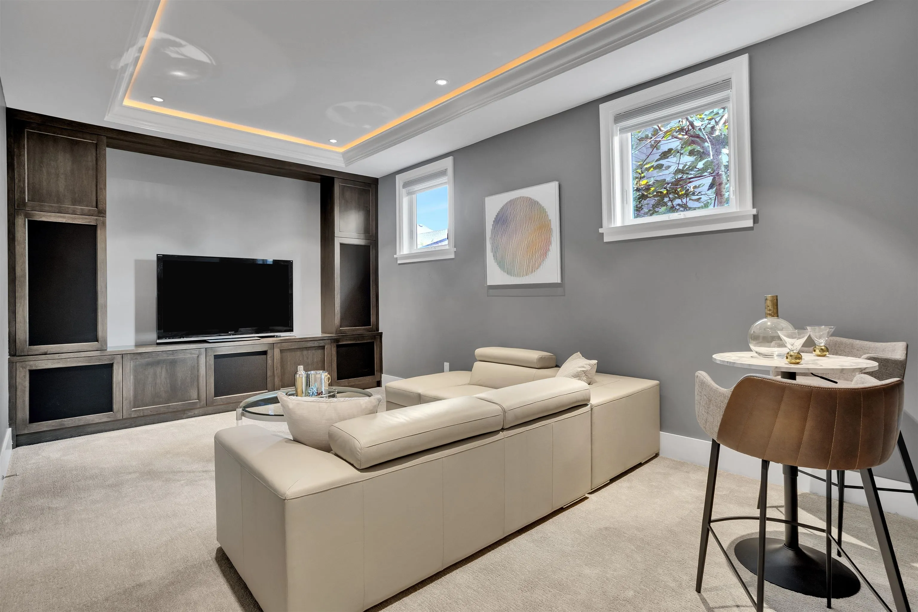 7691 Sunnymede Crescent