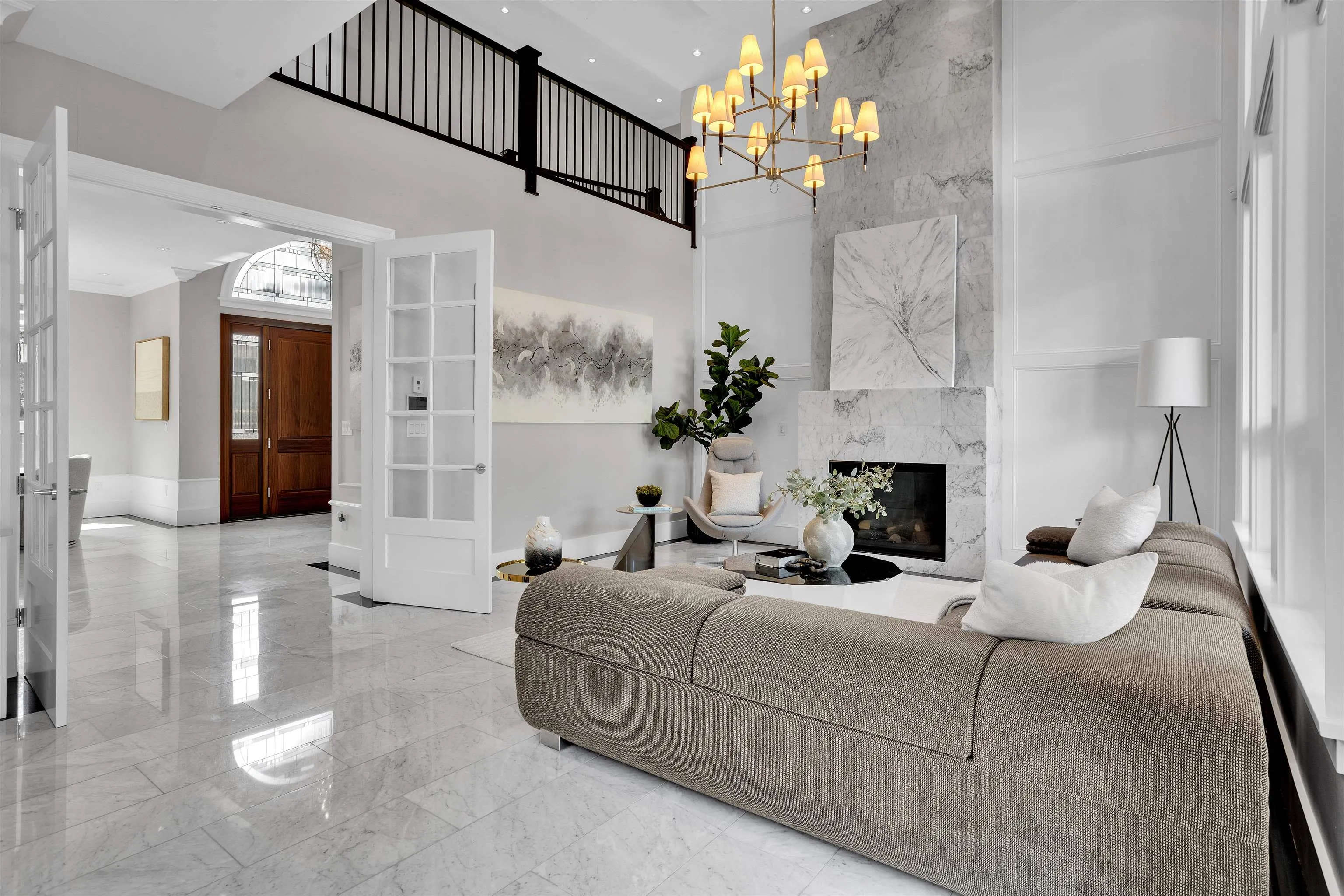 7691 Sunnymede Crescent