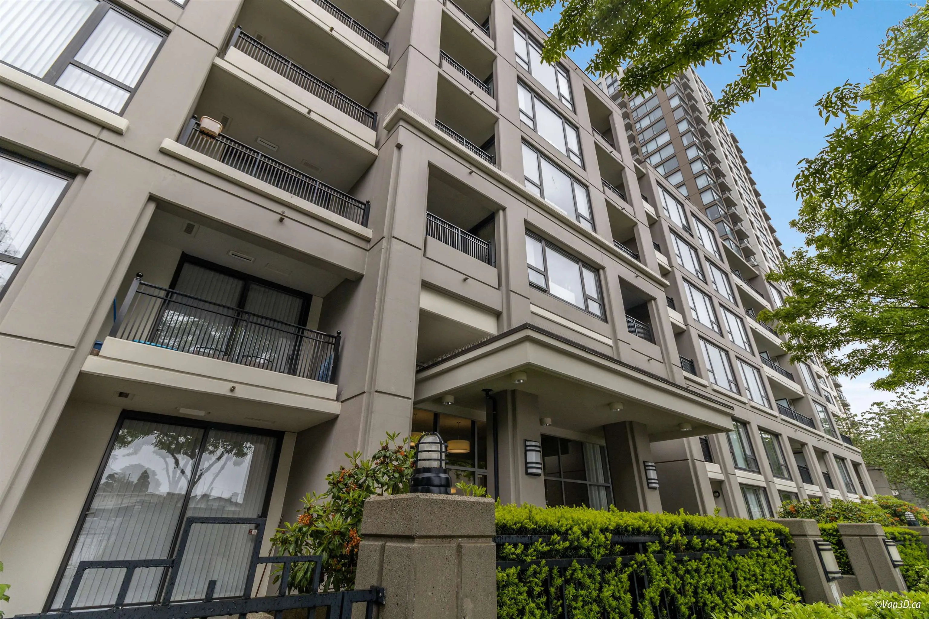 7138 Collier Street #402