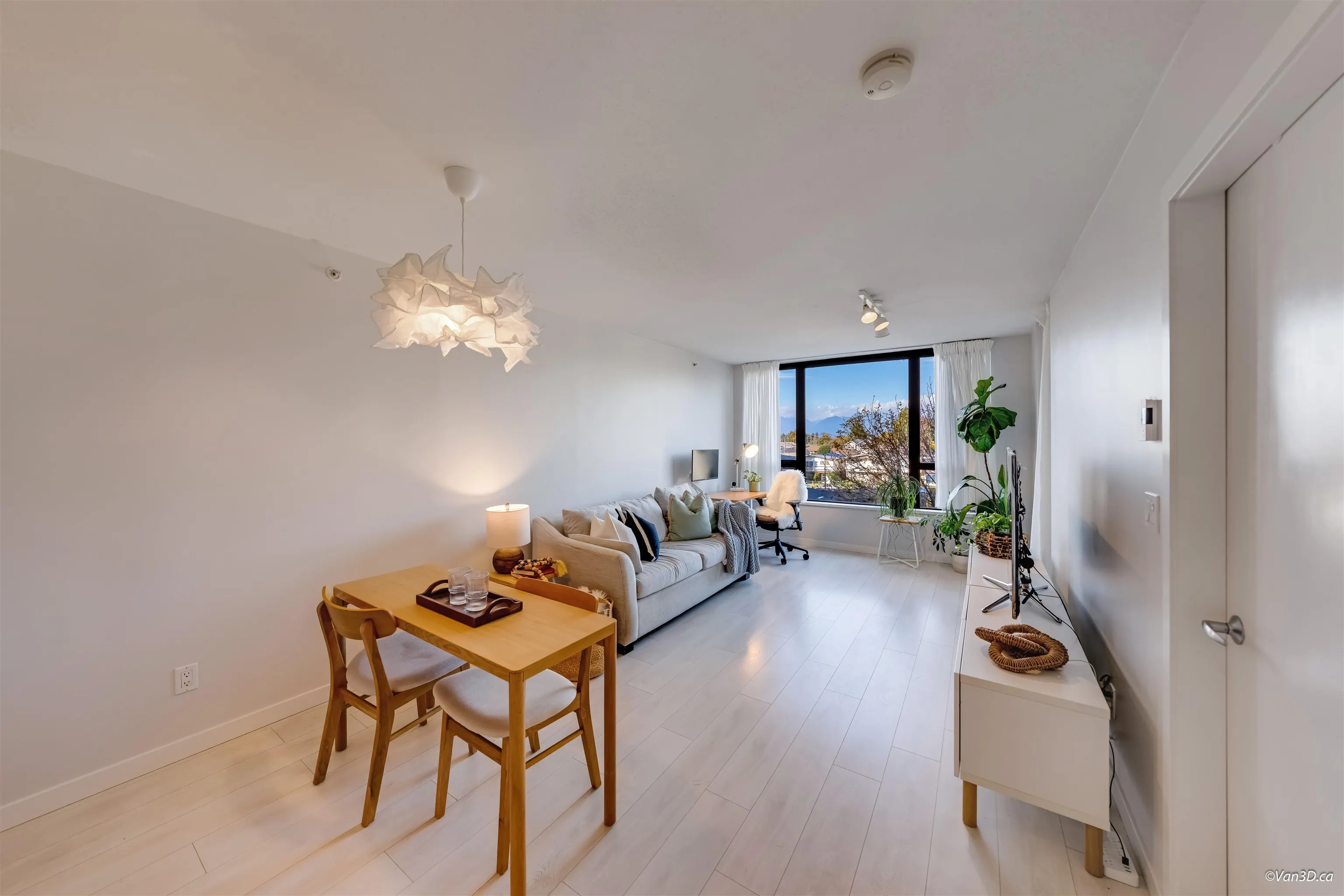 7138 Collier Street #402