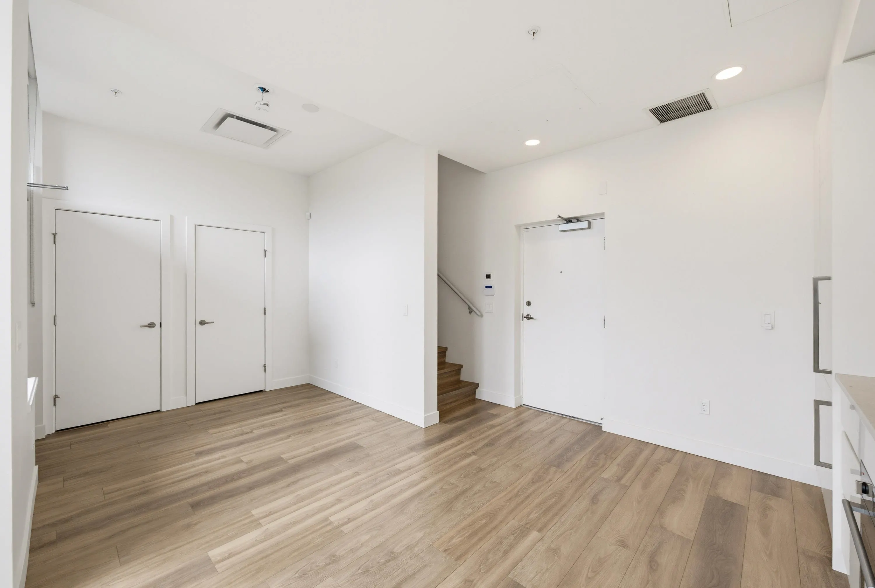4433 Alaska Street #106