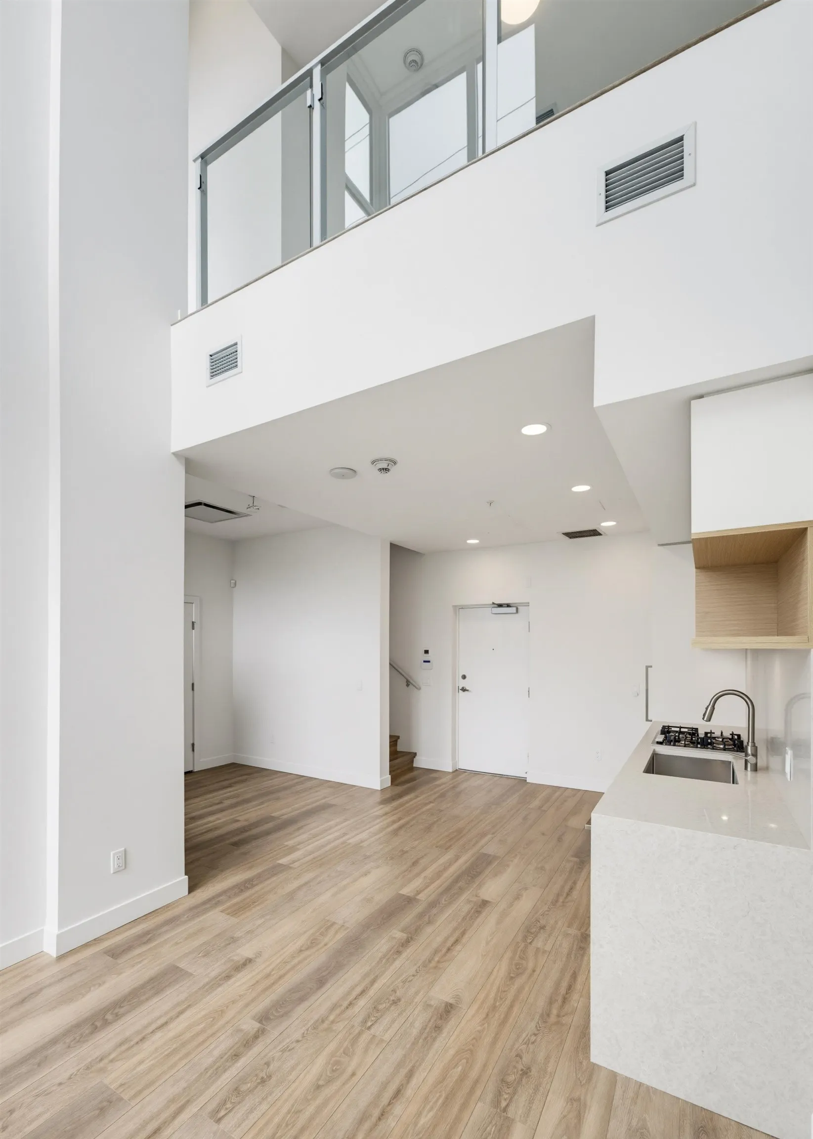 4433 Alaska Street #106