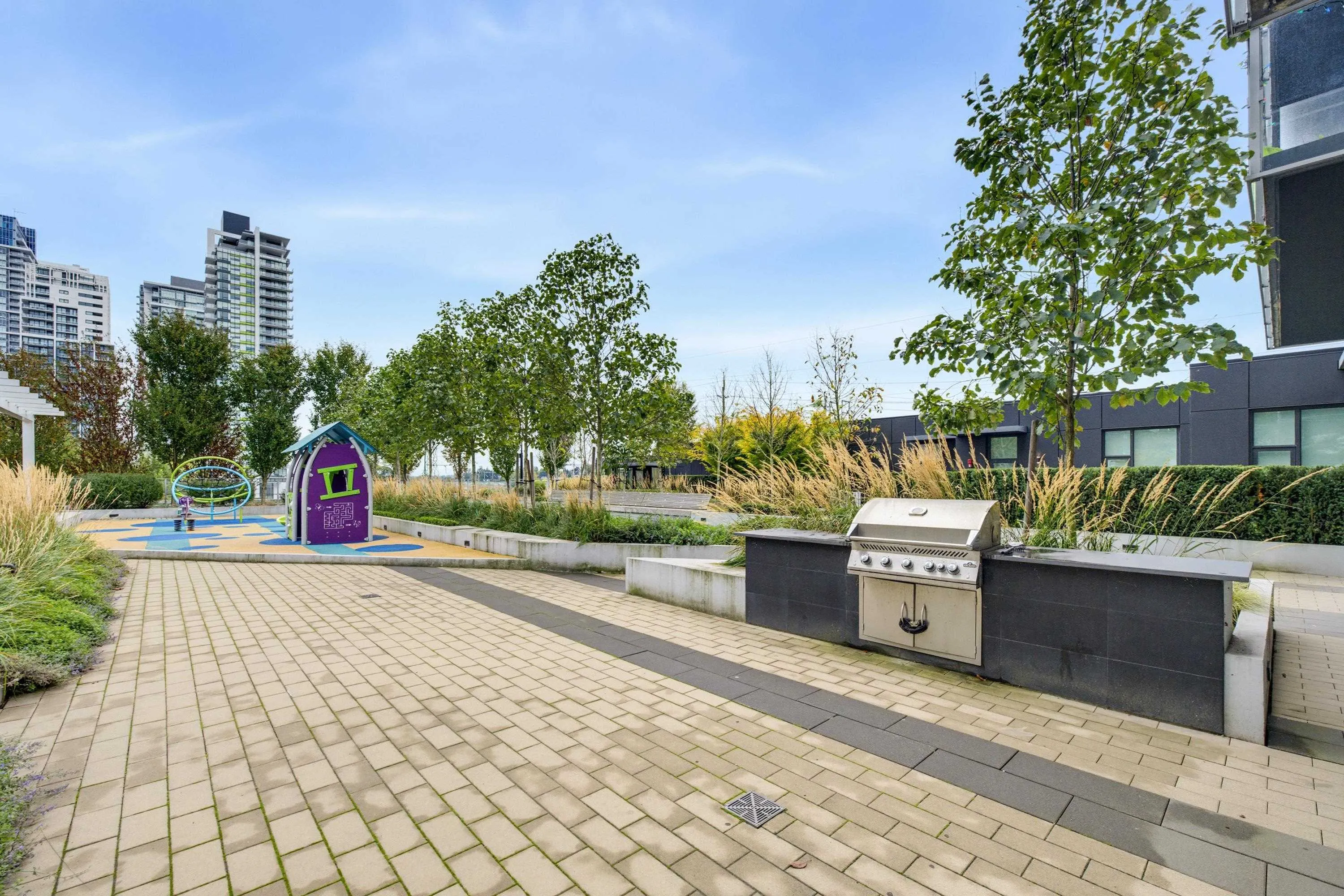 4433 Alaska Street #106