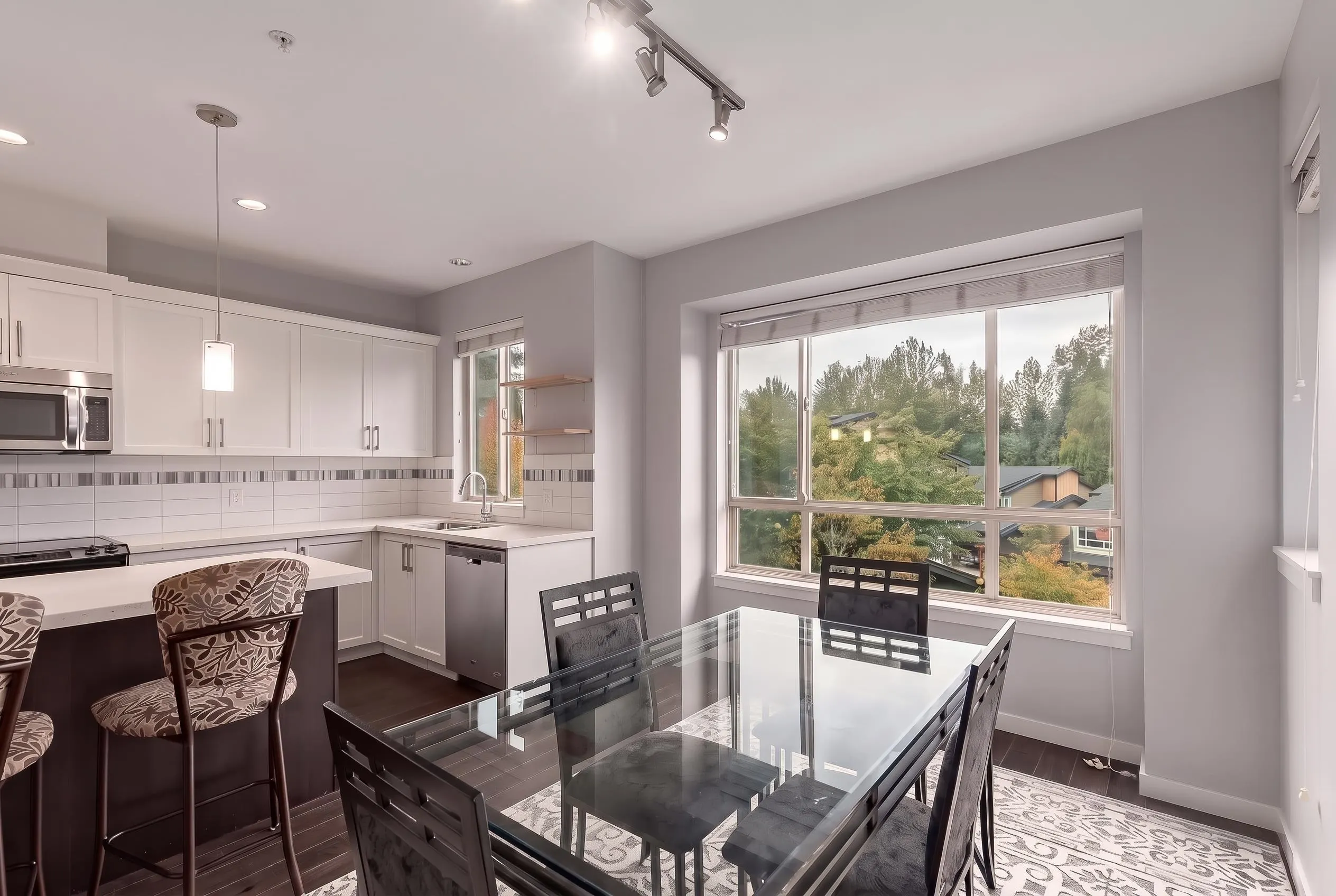 23986 104 Avenue #11