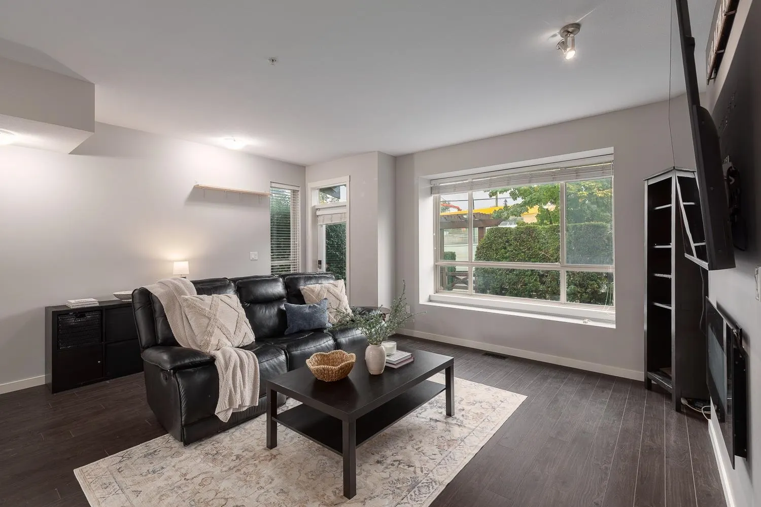 23986 104 Avenue #11
