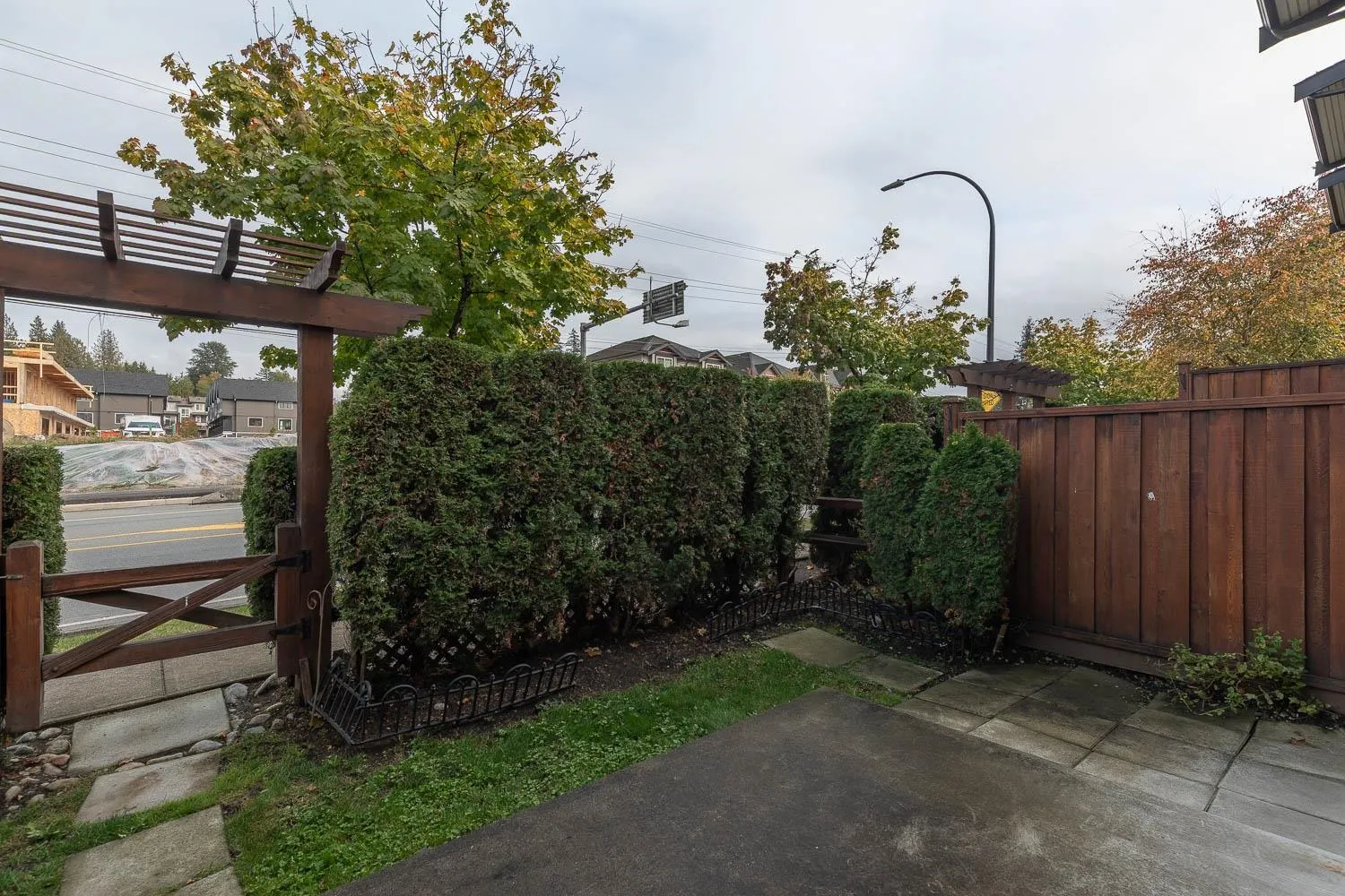 23986 104 Avenue #11