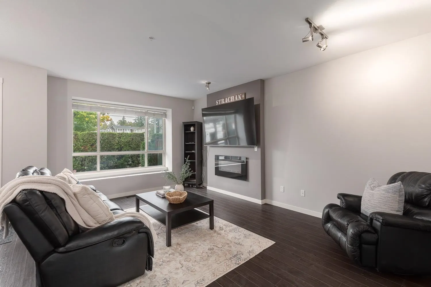 23986 104 Avenue #11