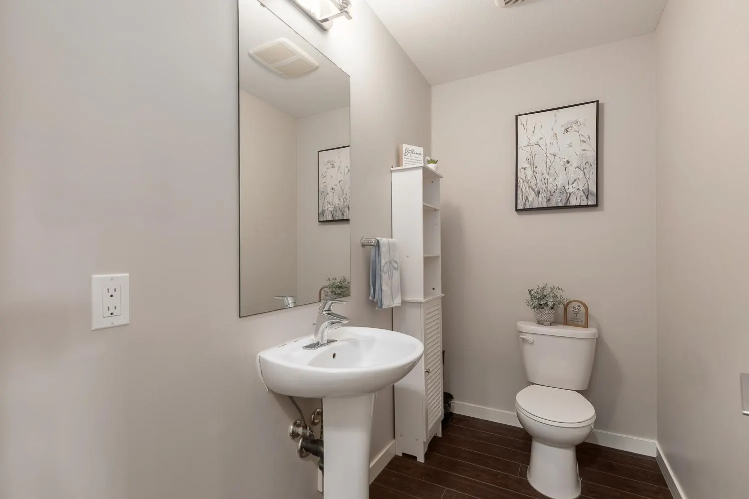 23986 104 Avenue #11