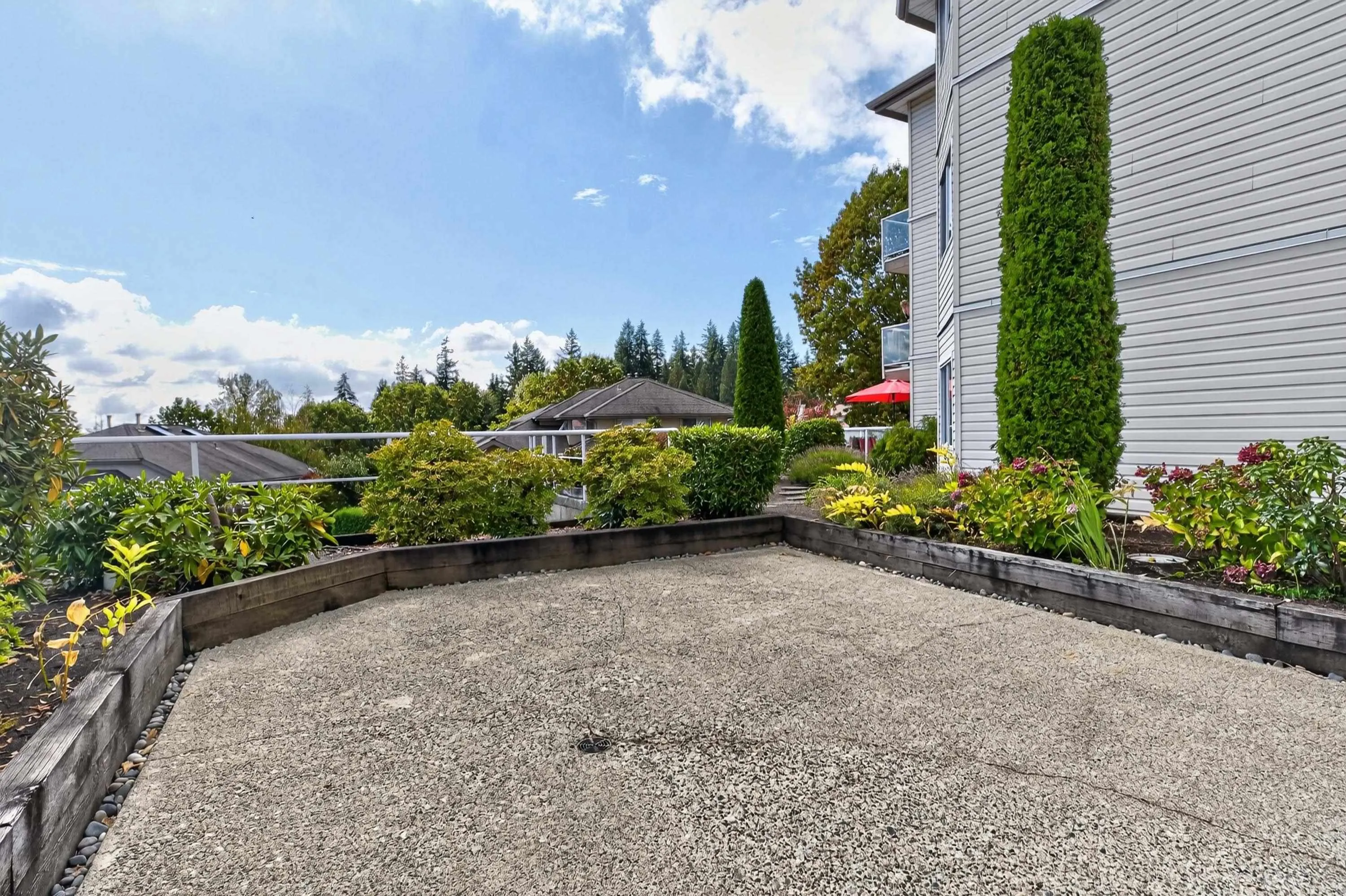 455 Bromley Street #101