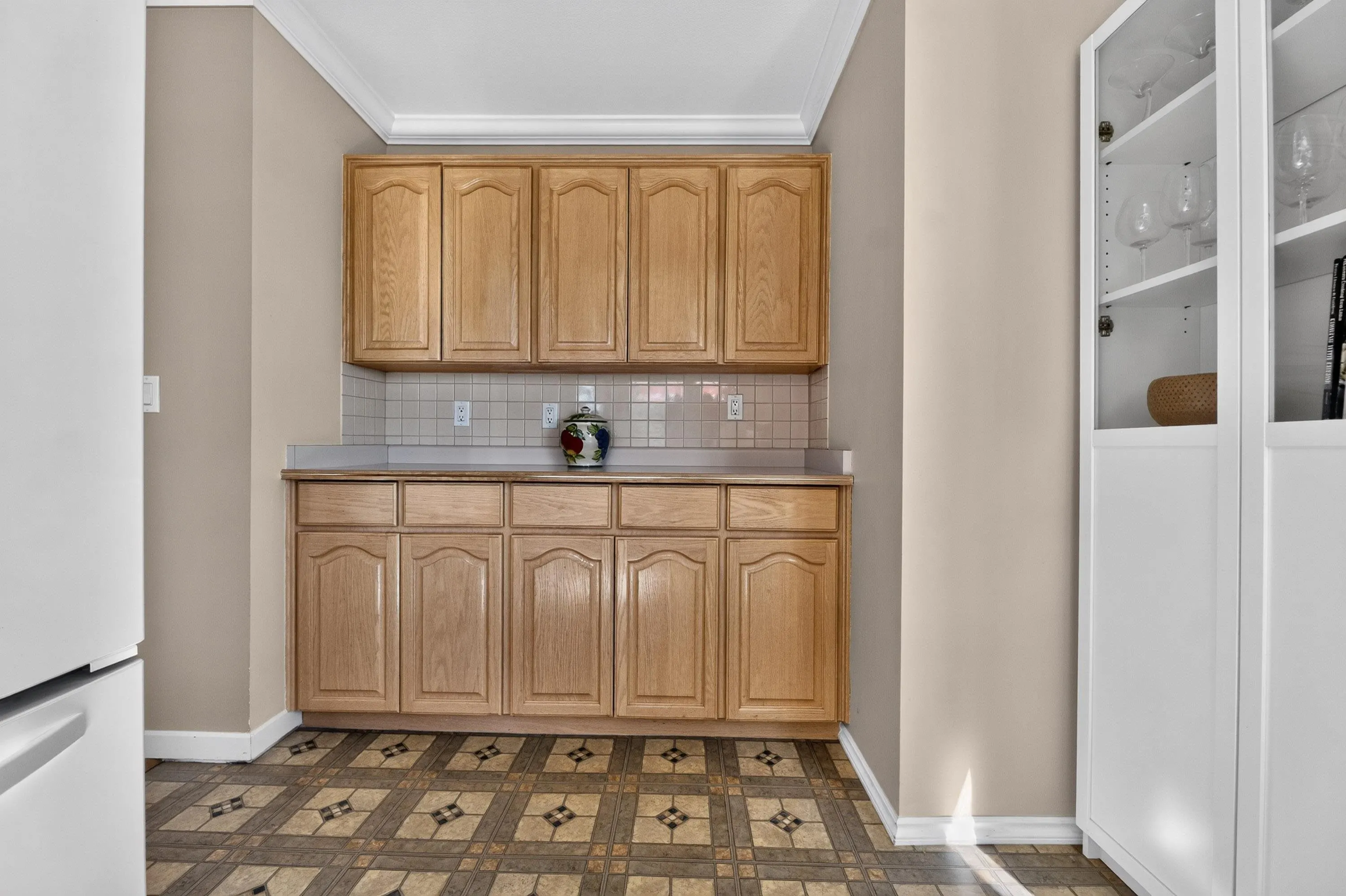 455 Bromley Street #101