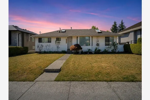 6546 Dunnedin Street