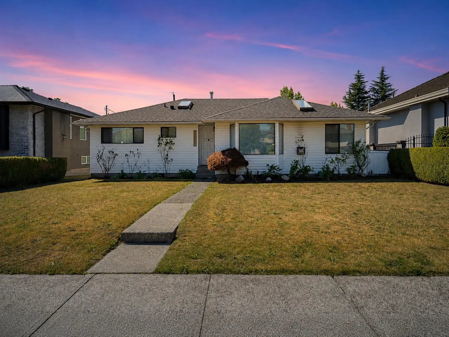 6546 Dunnedin Street