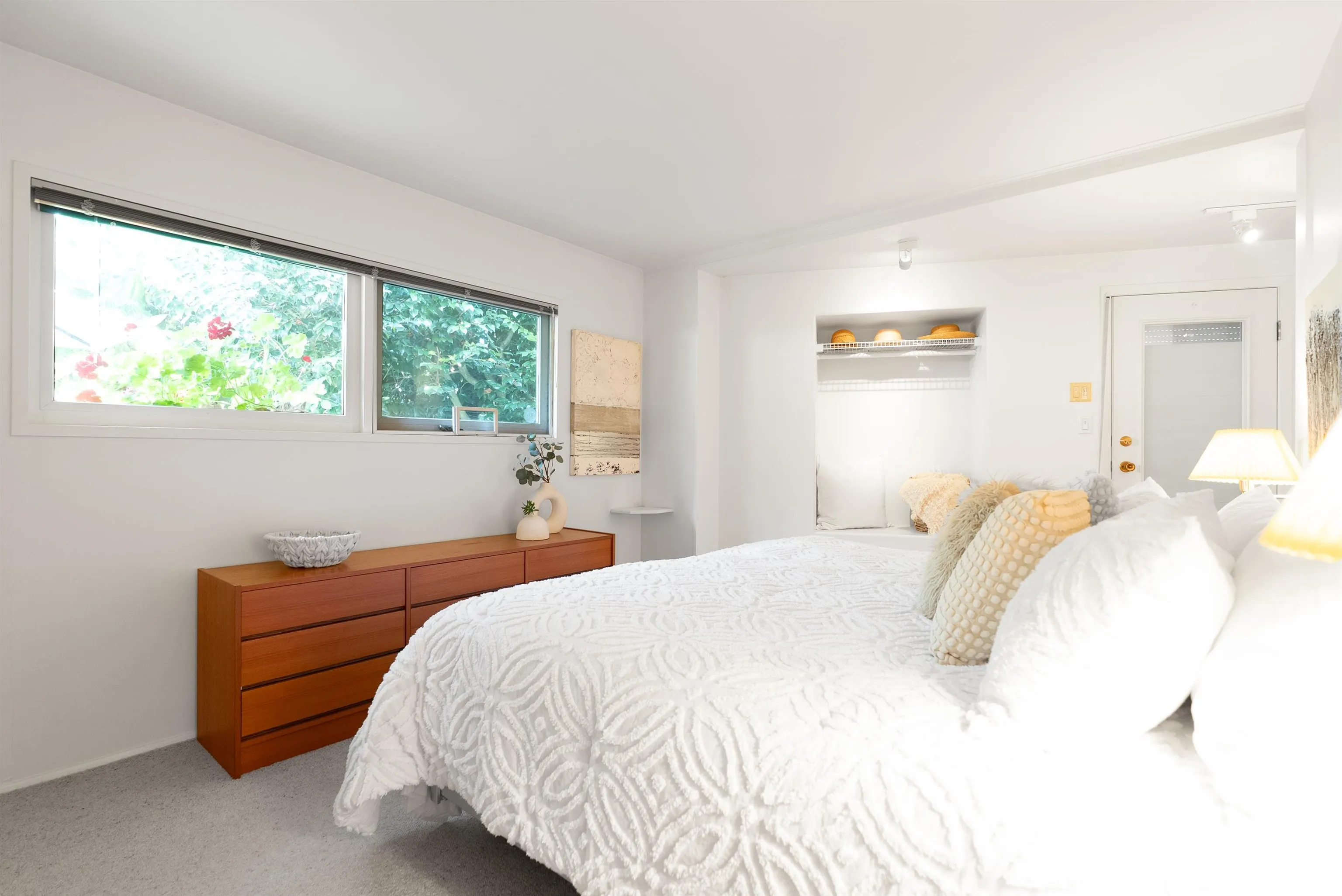 1222 Rosewood Crescent