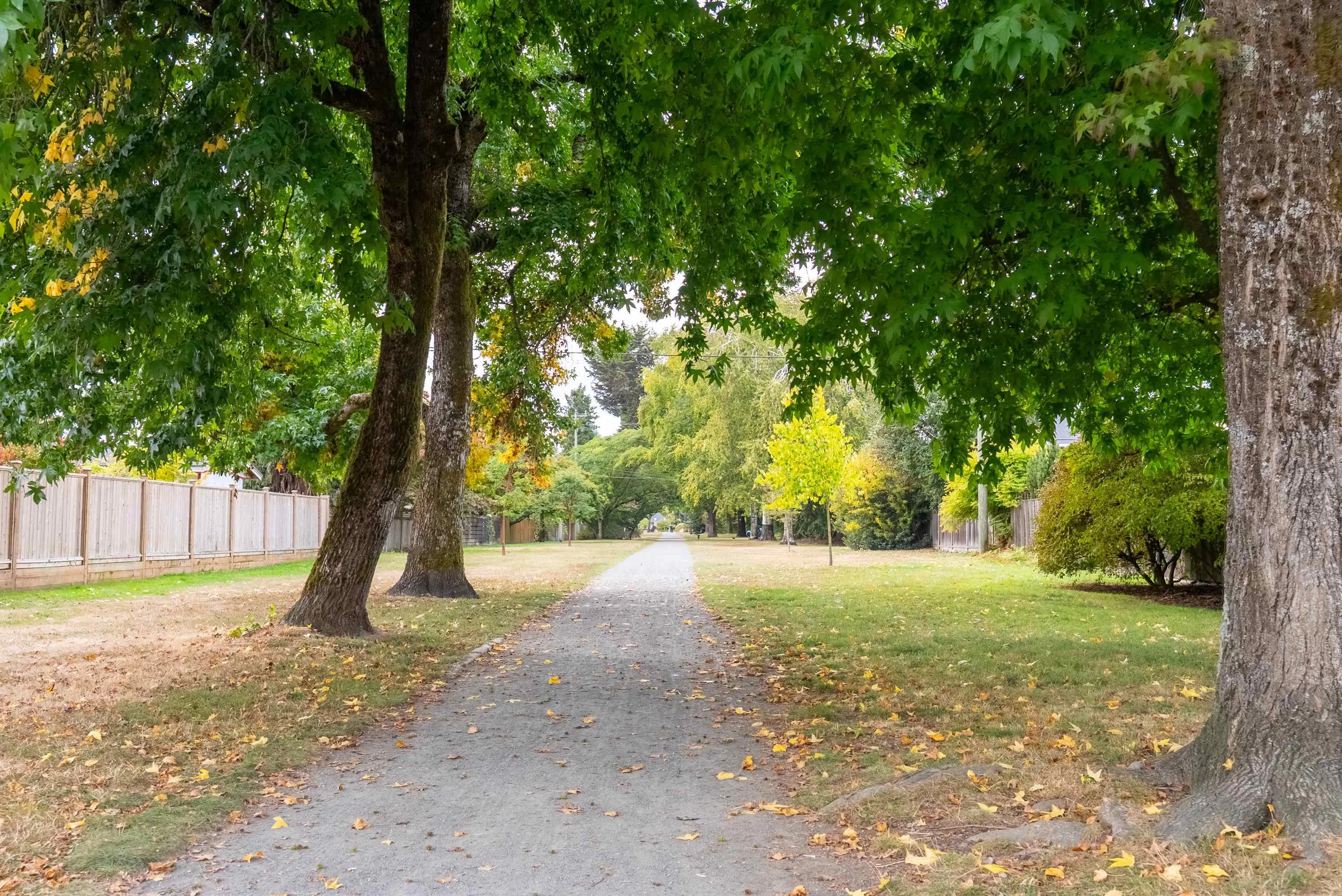 1222 Rosewood Crescent