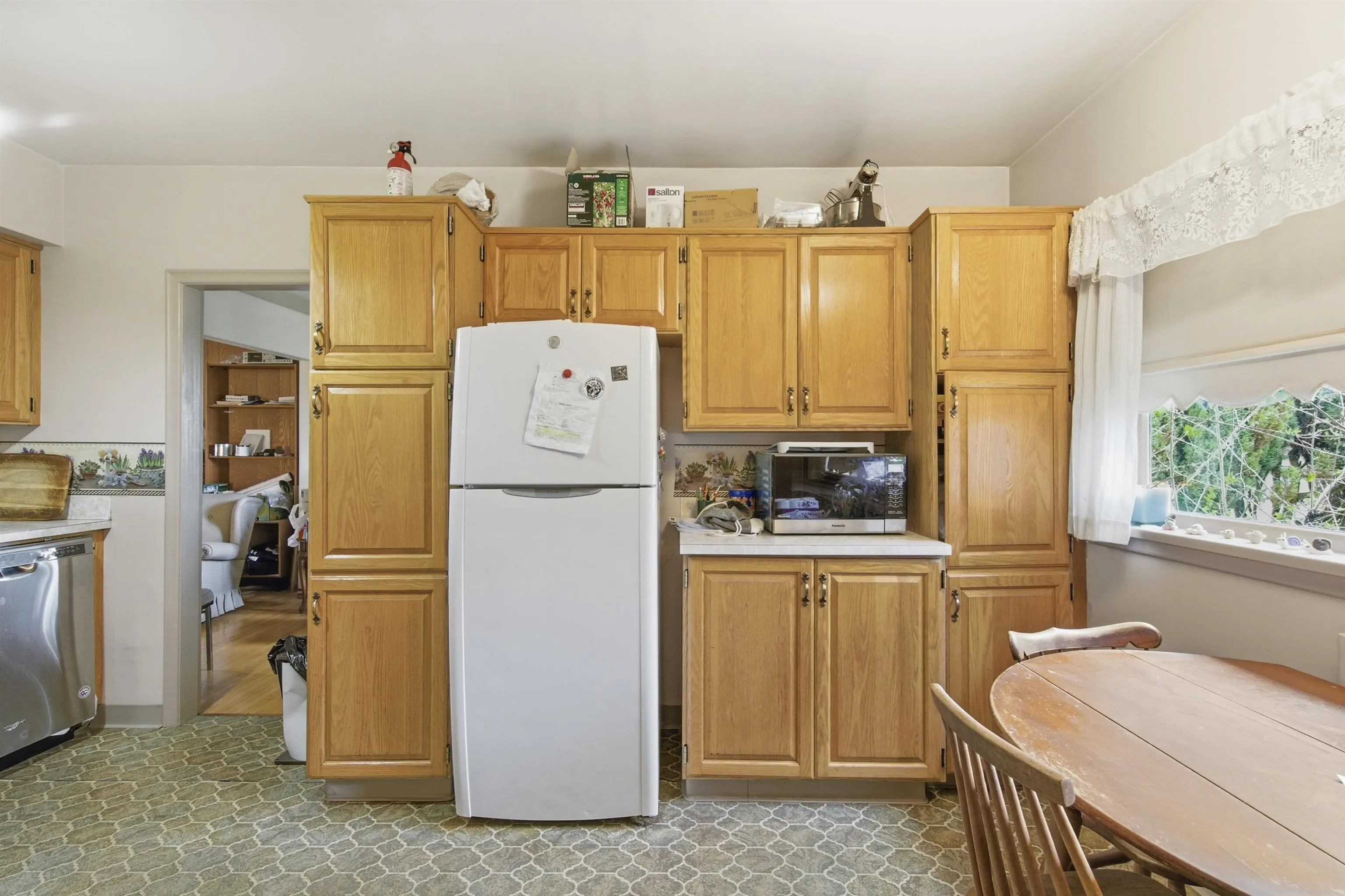 14 W 37th Avenue