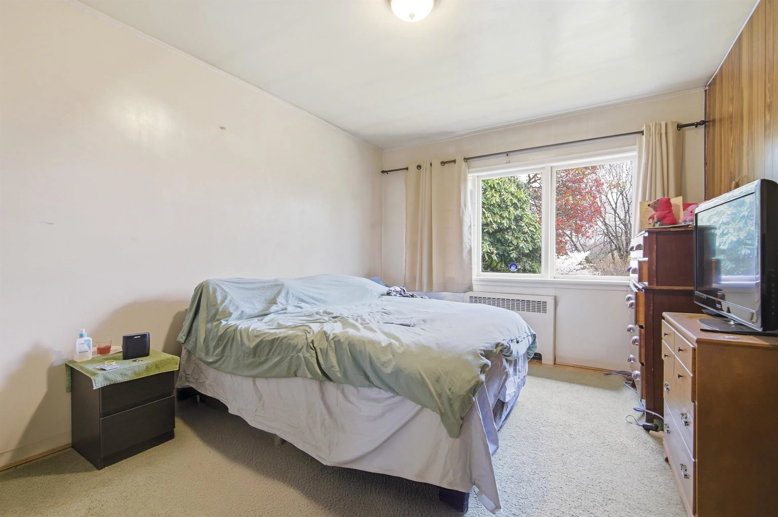 14 W 37th Avenue