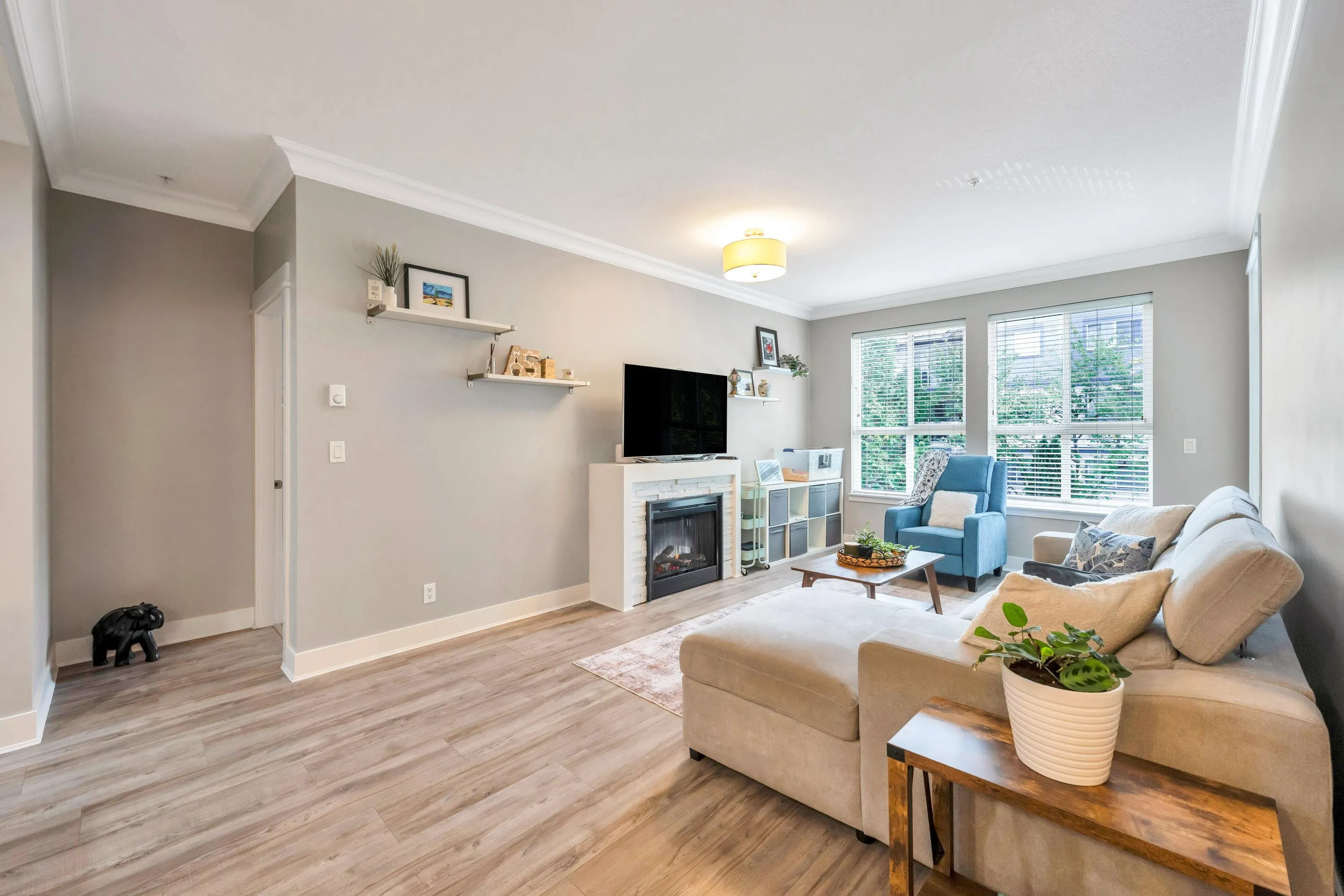 5430 201 Street #202