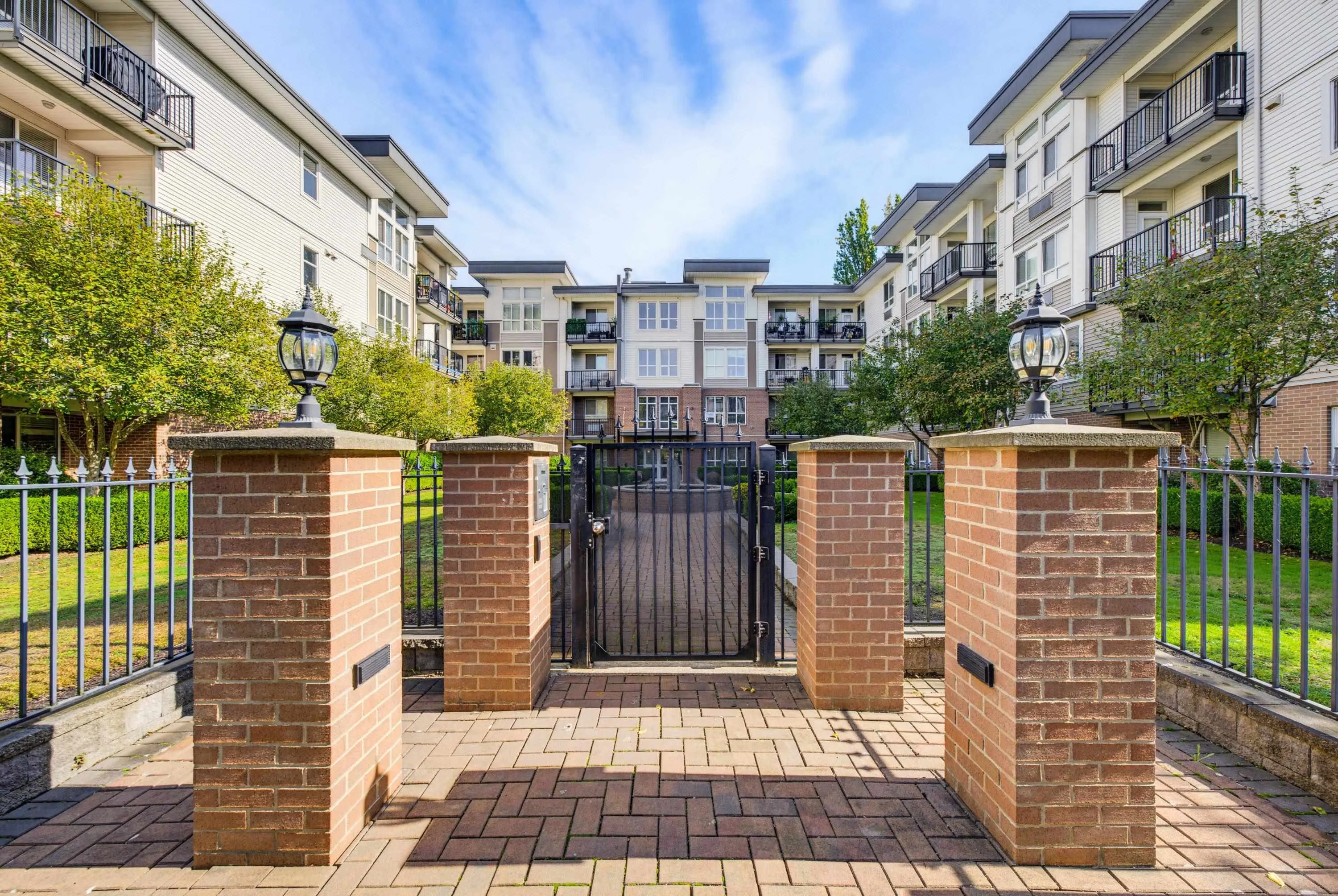5430 201 Street #202