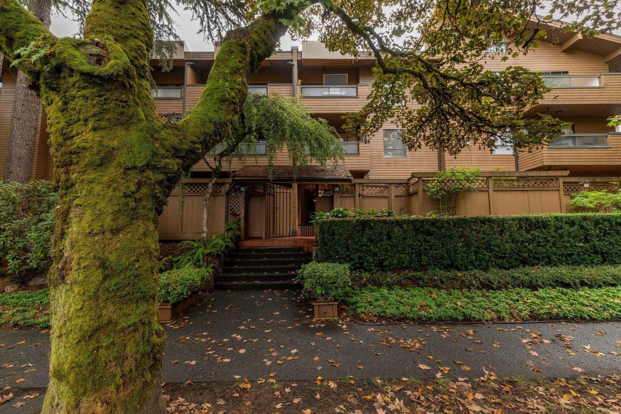 1930 W 3rd Avenue #301