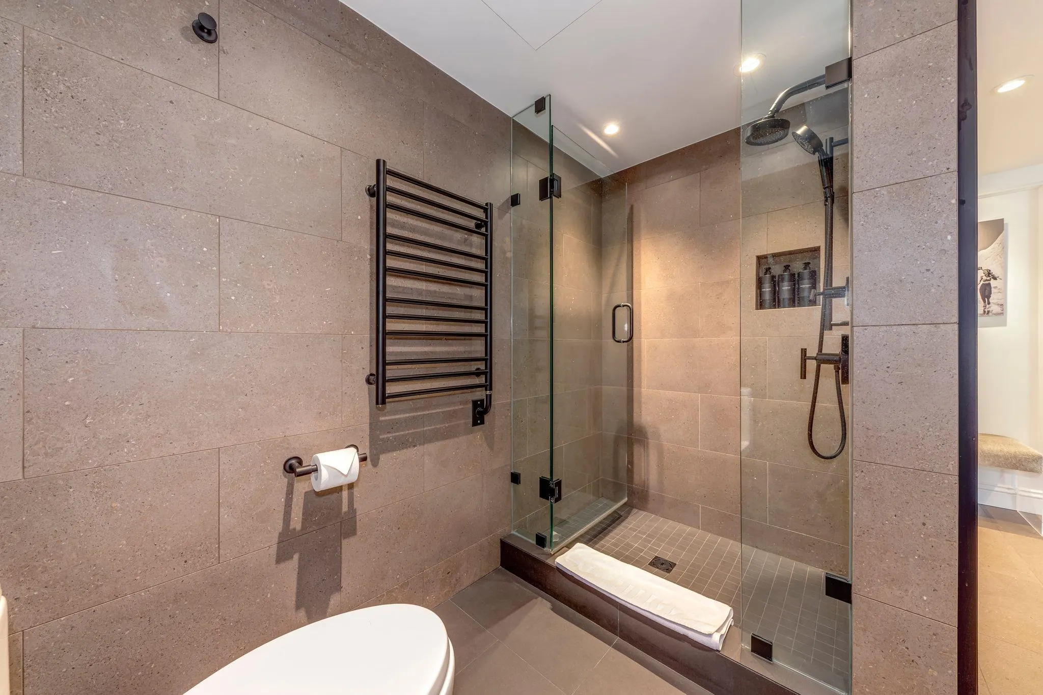 4557 Blackcomb Way #401