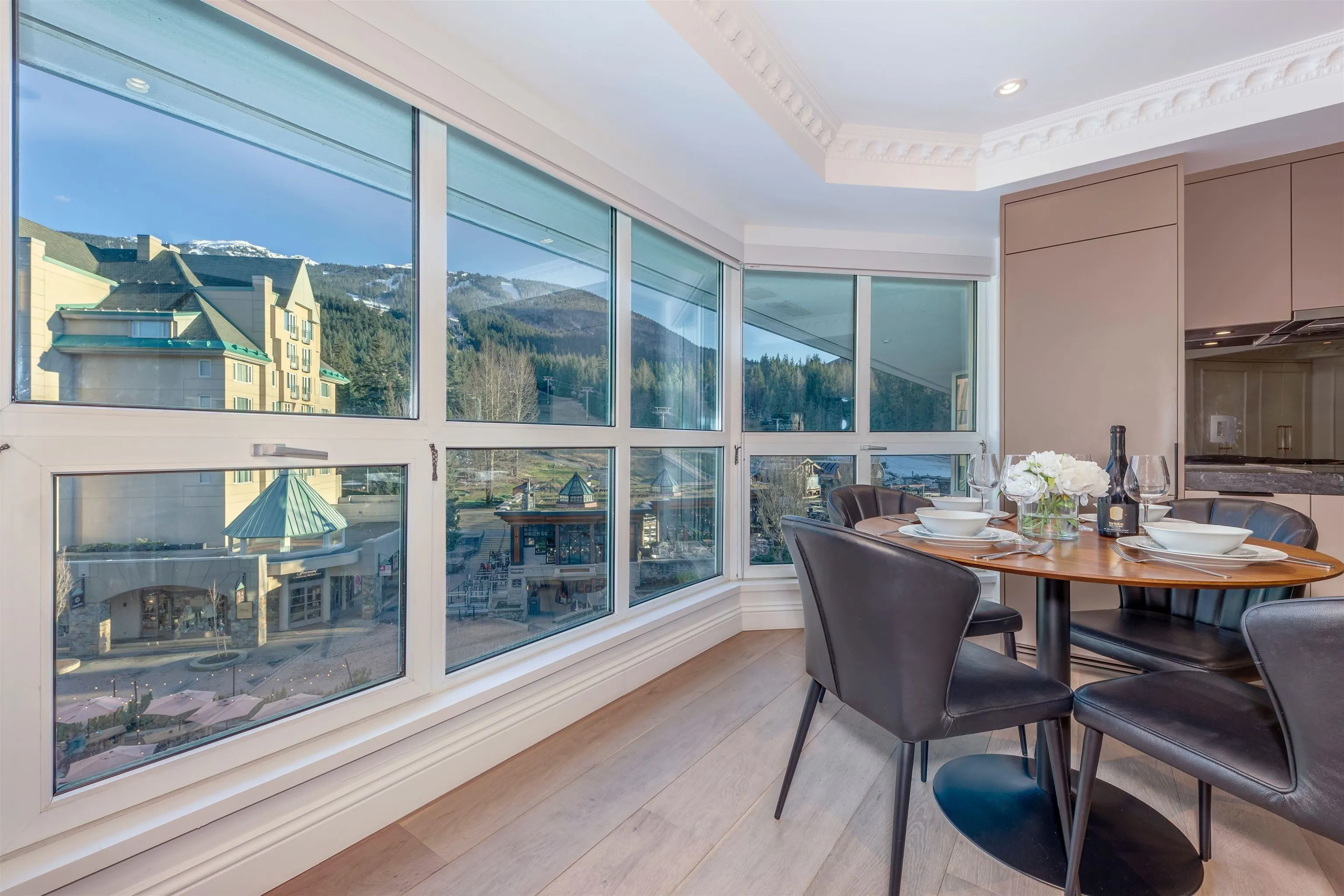 4557 Blackcomb Way #401