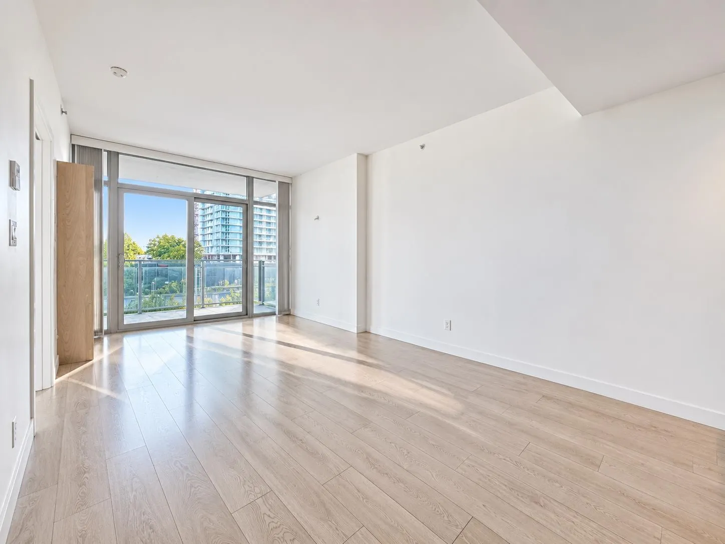 5051 Imperial Street #401