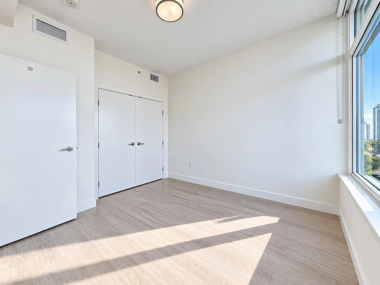5051 Imperial Street #401