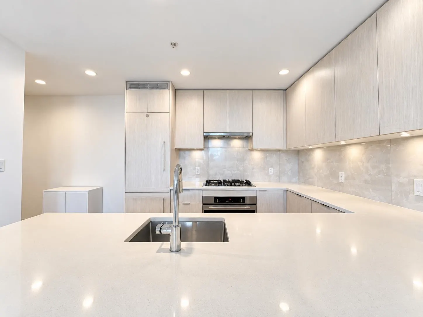 5051 Imperial Street #401
