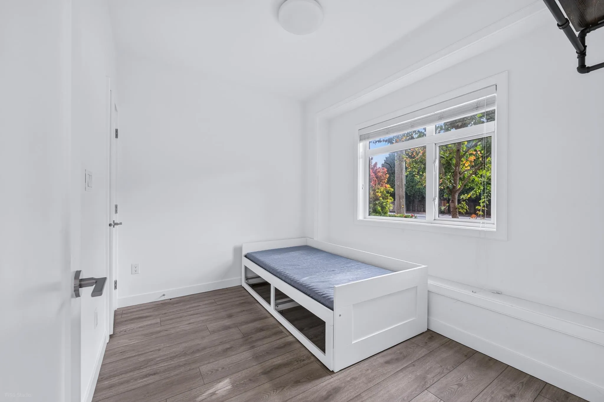5651 Steveston Highway #6