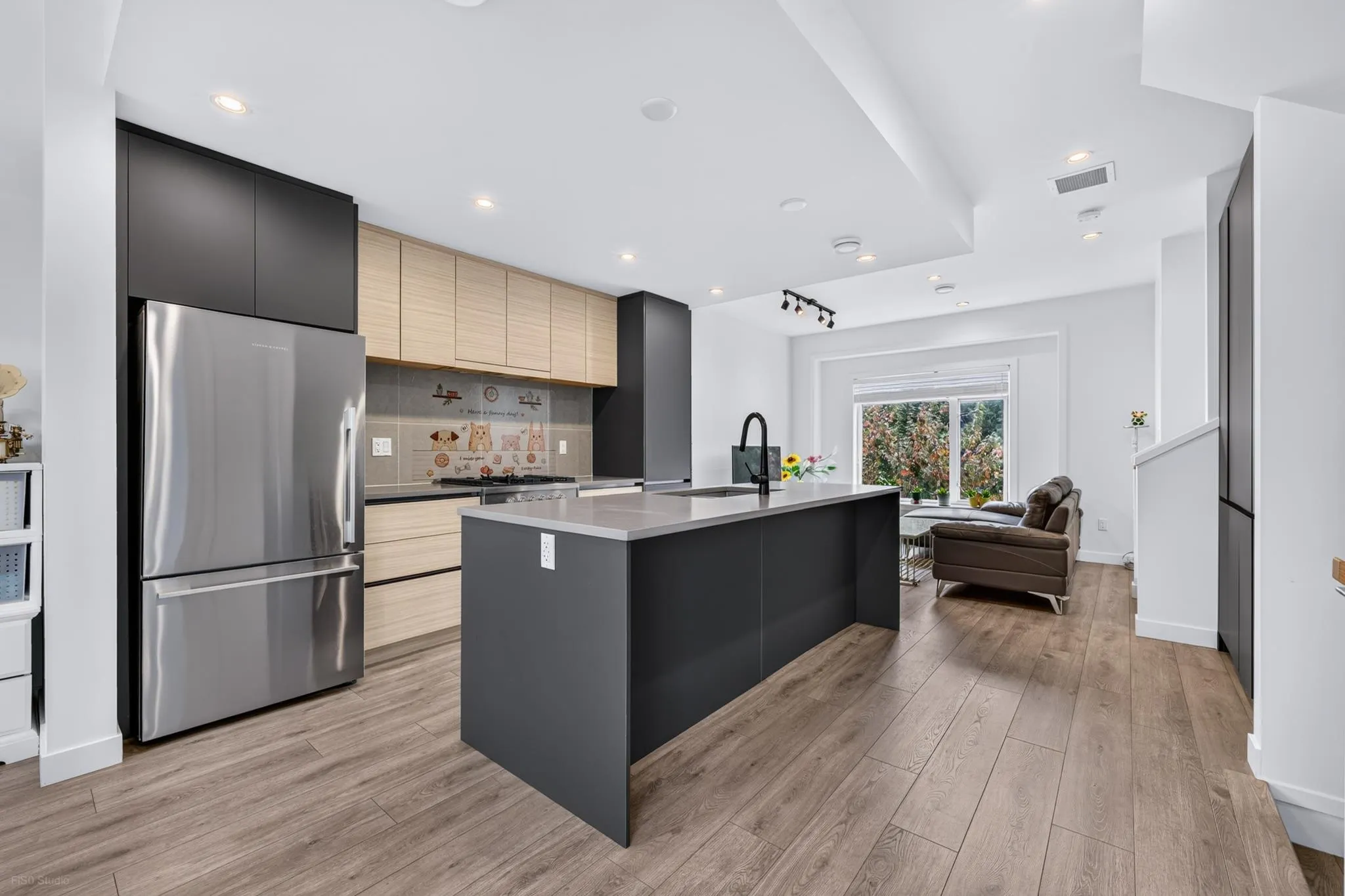 5651 Steveston Highway #6