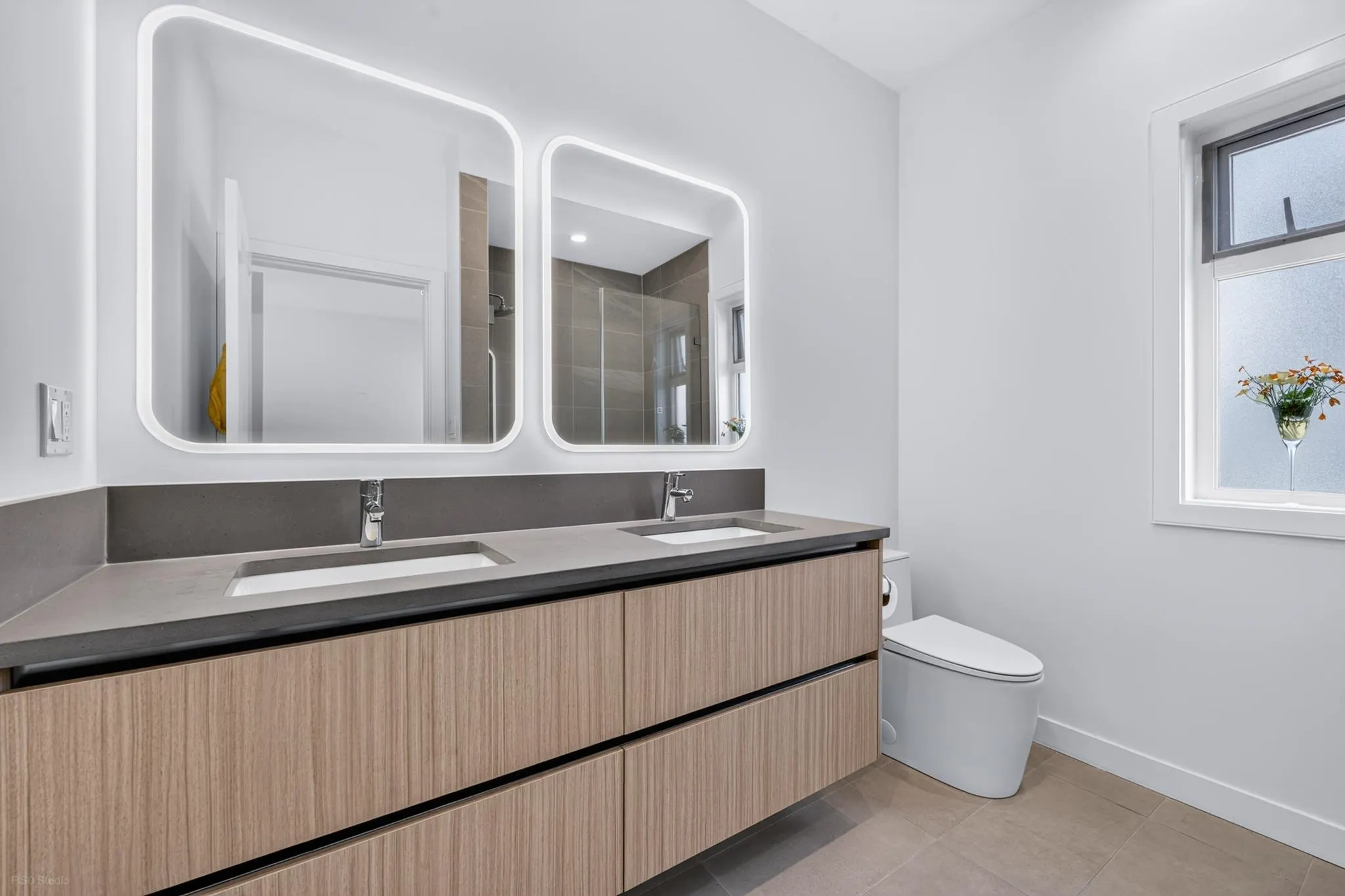 5651 Steveston Highway #6