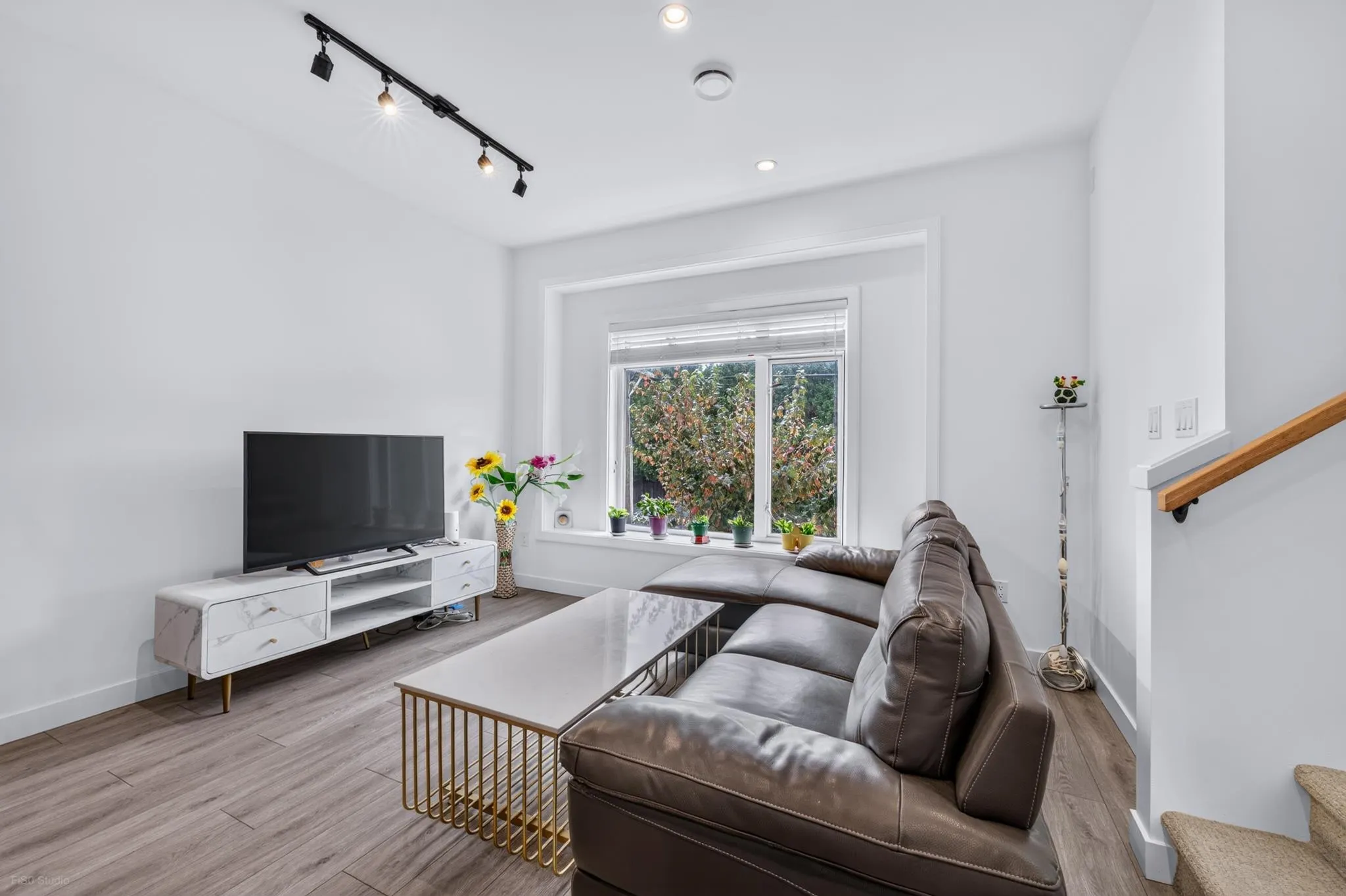 5651 Steveston Highway #6
