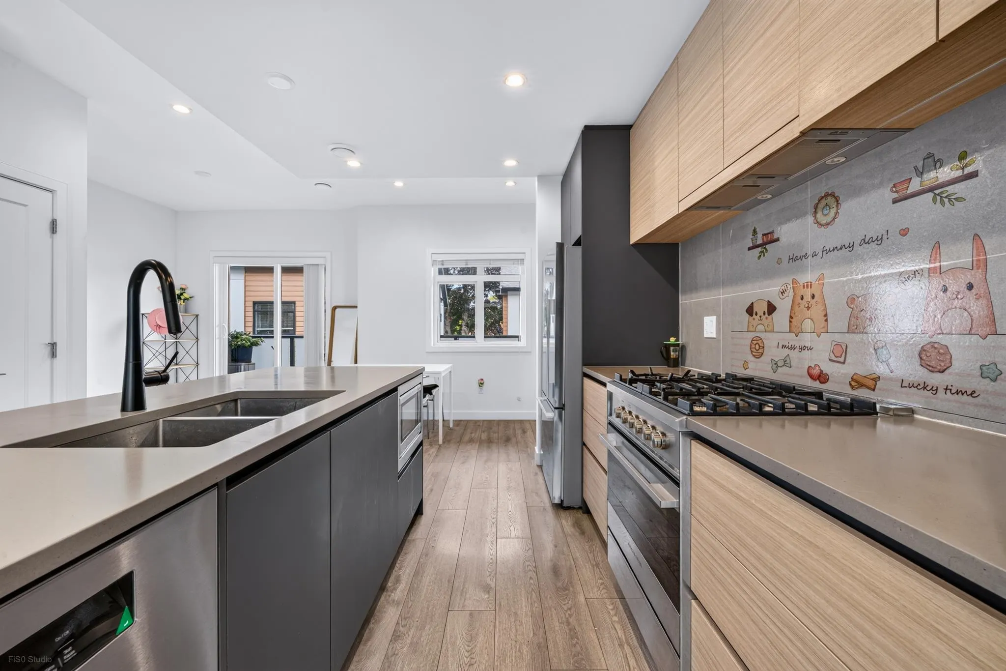 5651 Steveston Highway #6