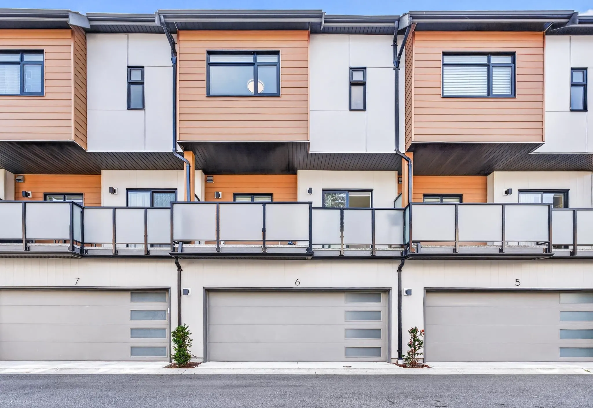 5651 Steveston Highway #6