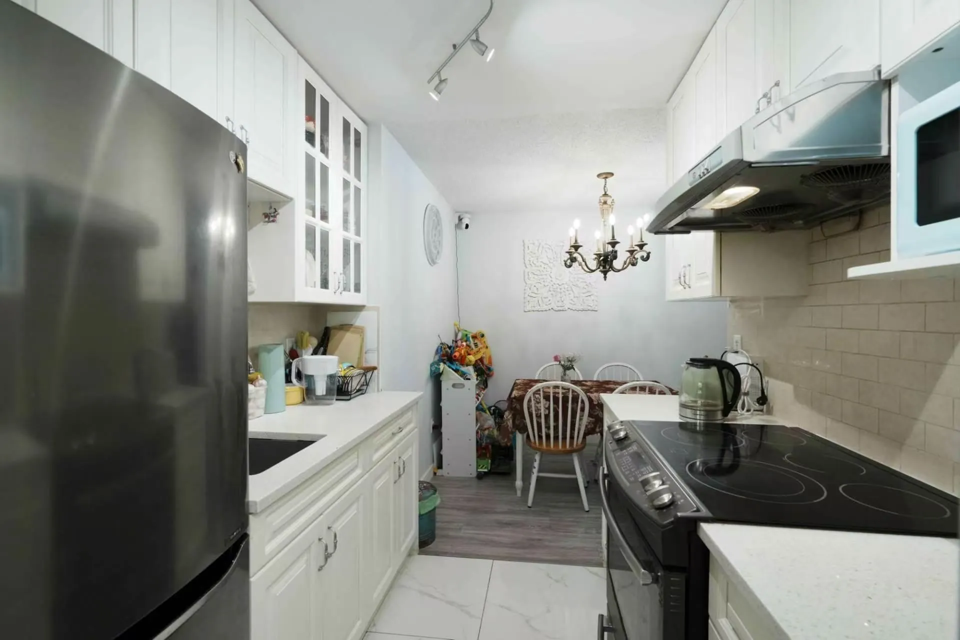 7591 Moffatt Road #106
