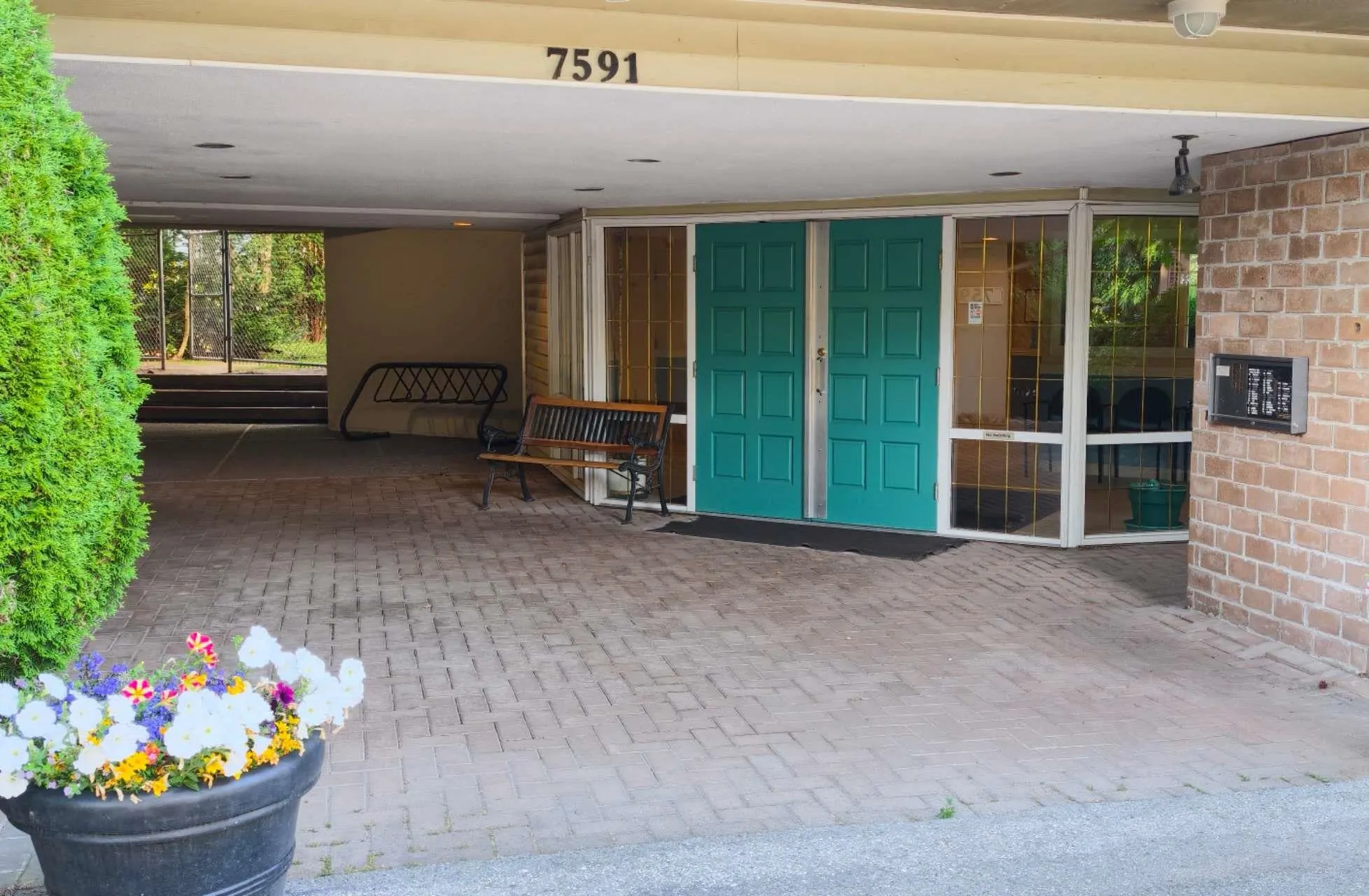 7591 Moffatt Road #106