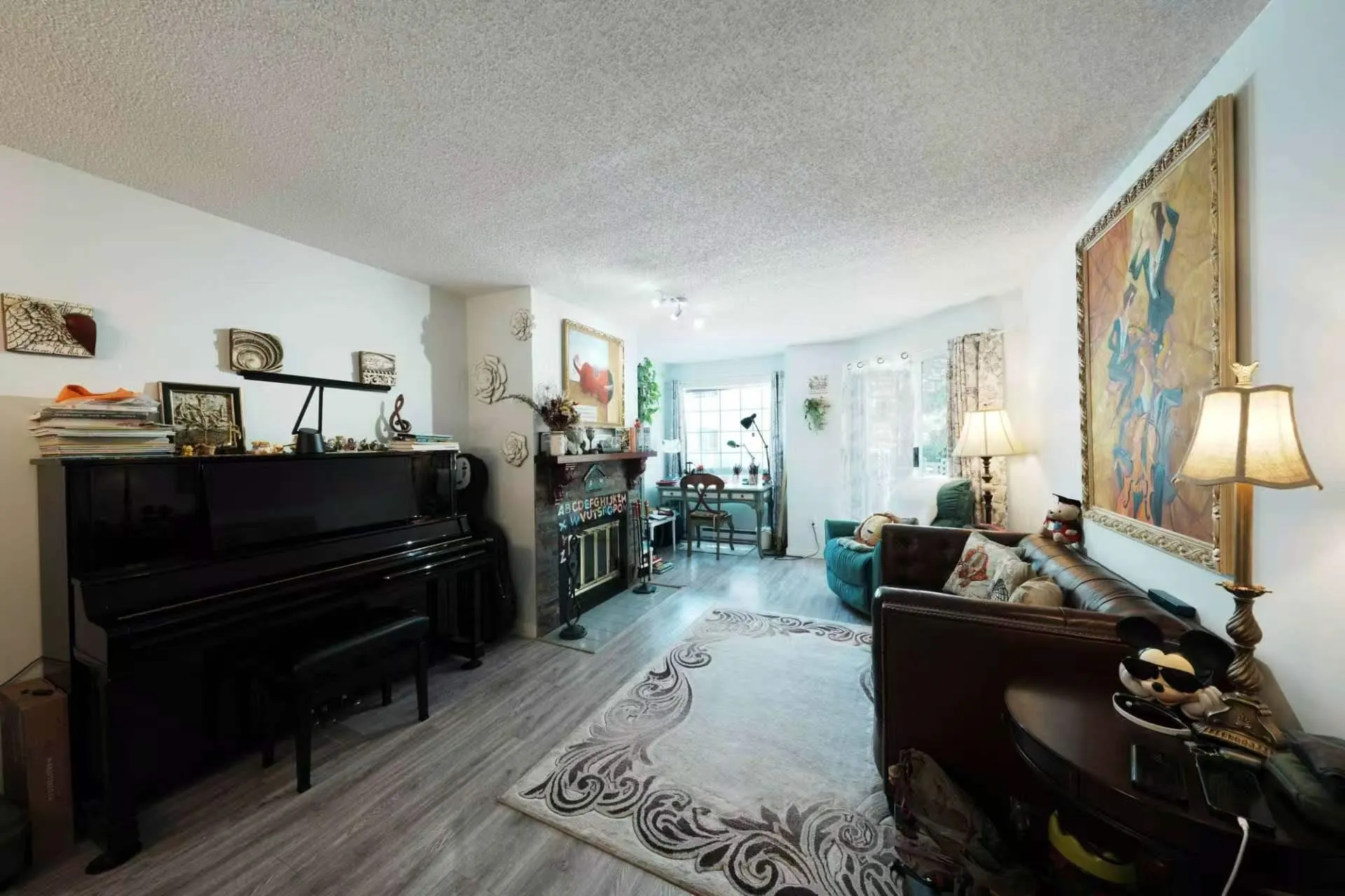 7591 Moffatt Road #106